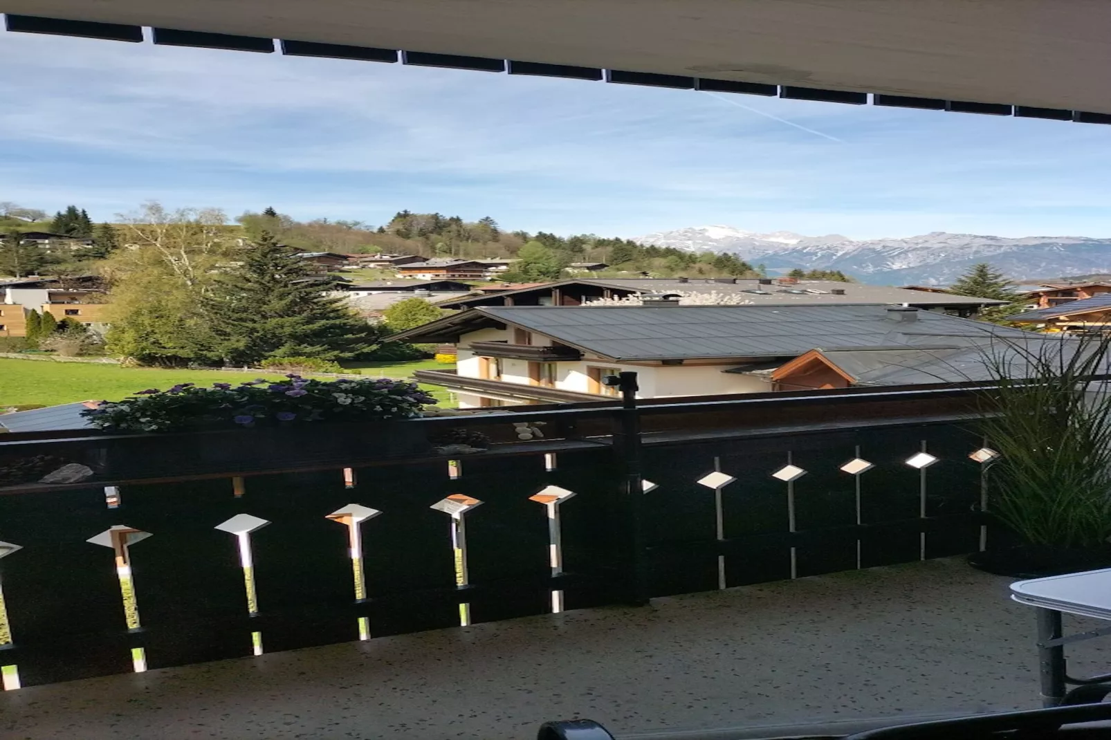 Apartment Urchen-Terrasbalkon
