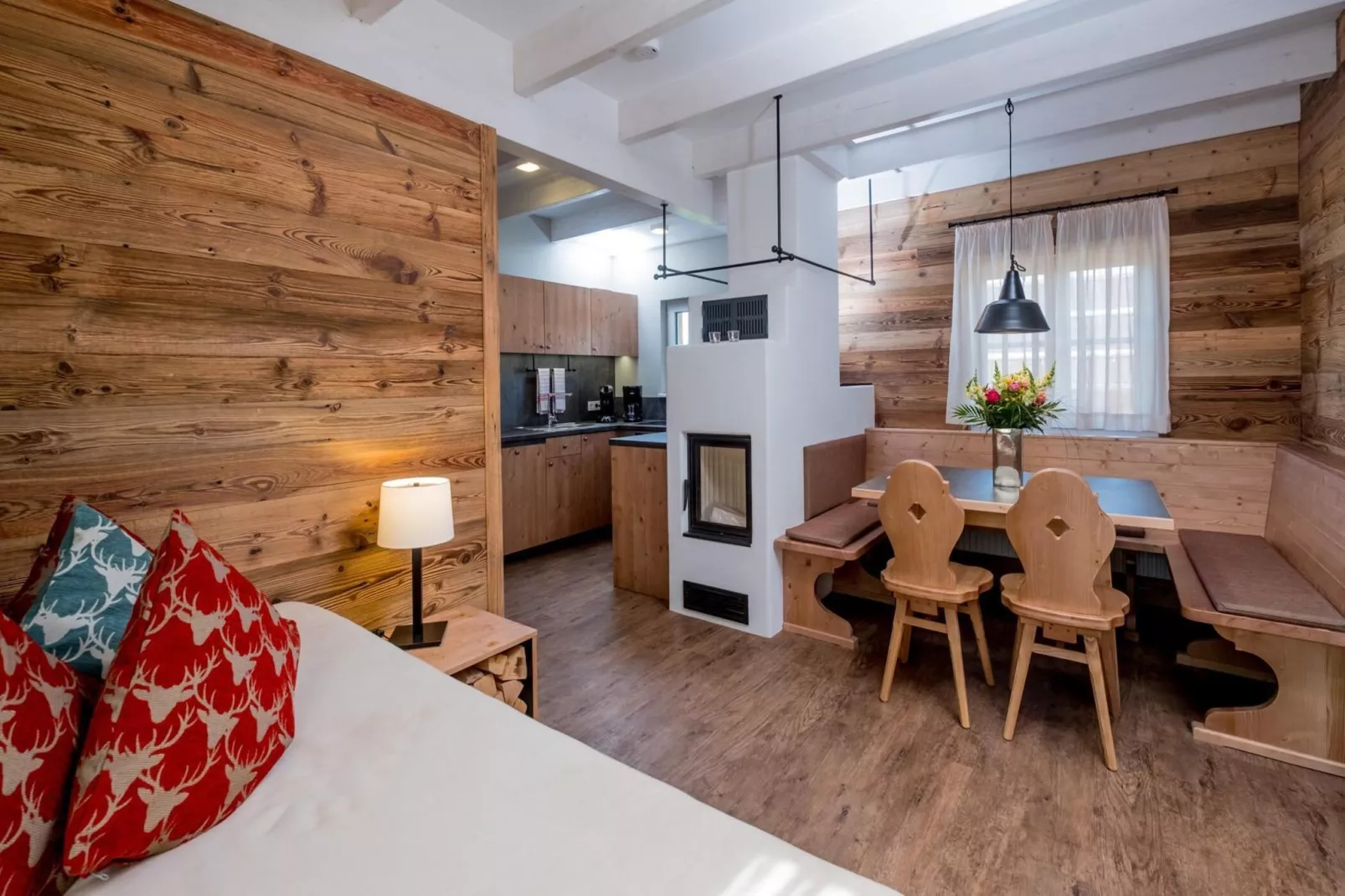 Ferienhaus Typ Premium Lodge Plus 4 Personen-Eetkamer