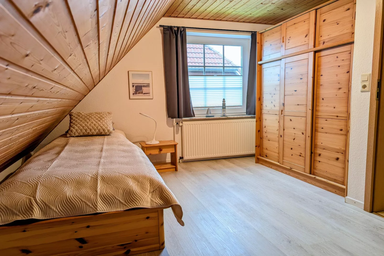 Ferienhaus Neßmersiel-Slaapkamer