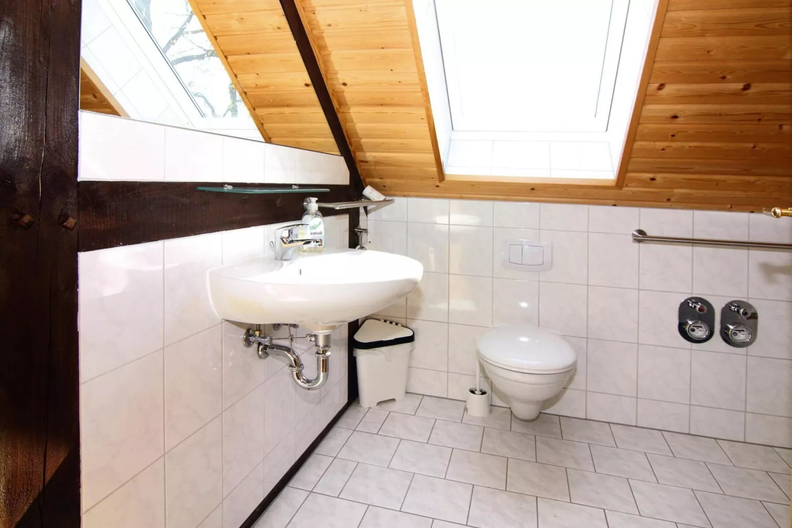 App Alte Schmiede-Badkamer