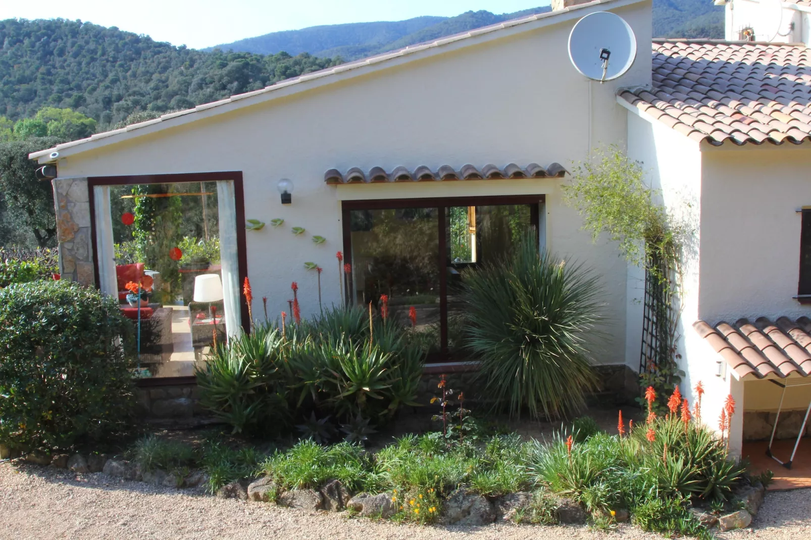 Vall Repos-Buitenkant zomer