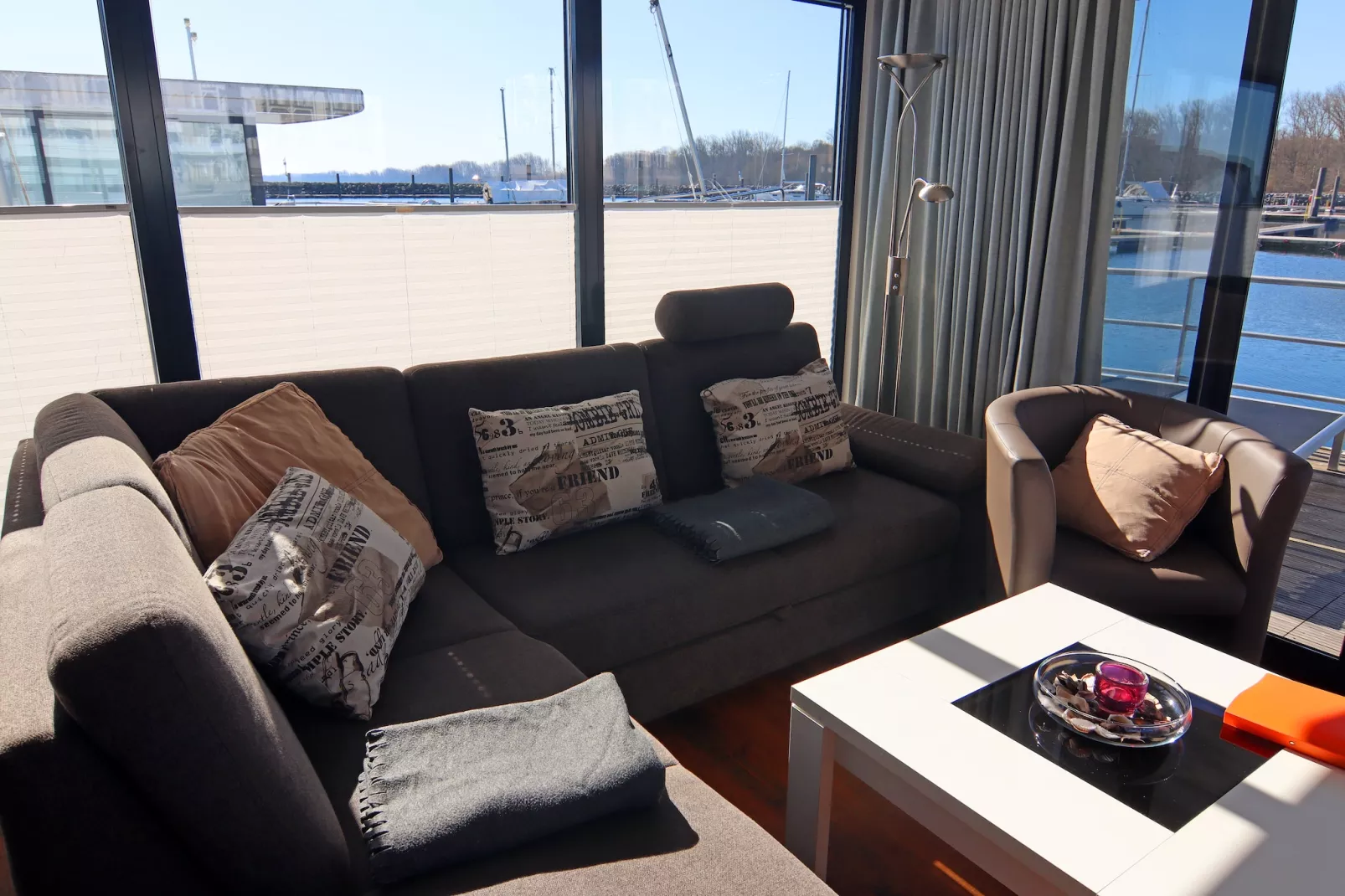 Hausboot Family & Friends LP2 / 1-2 Personen-Woonkamer