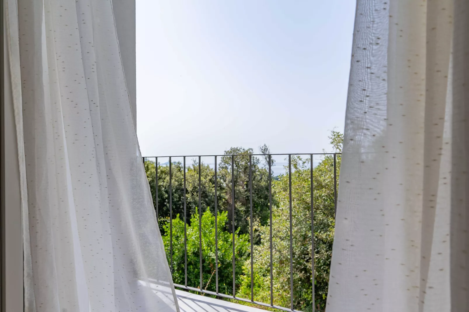 Apartment Konak - Two Bedroom Apartment with Terrace and Sea View