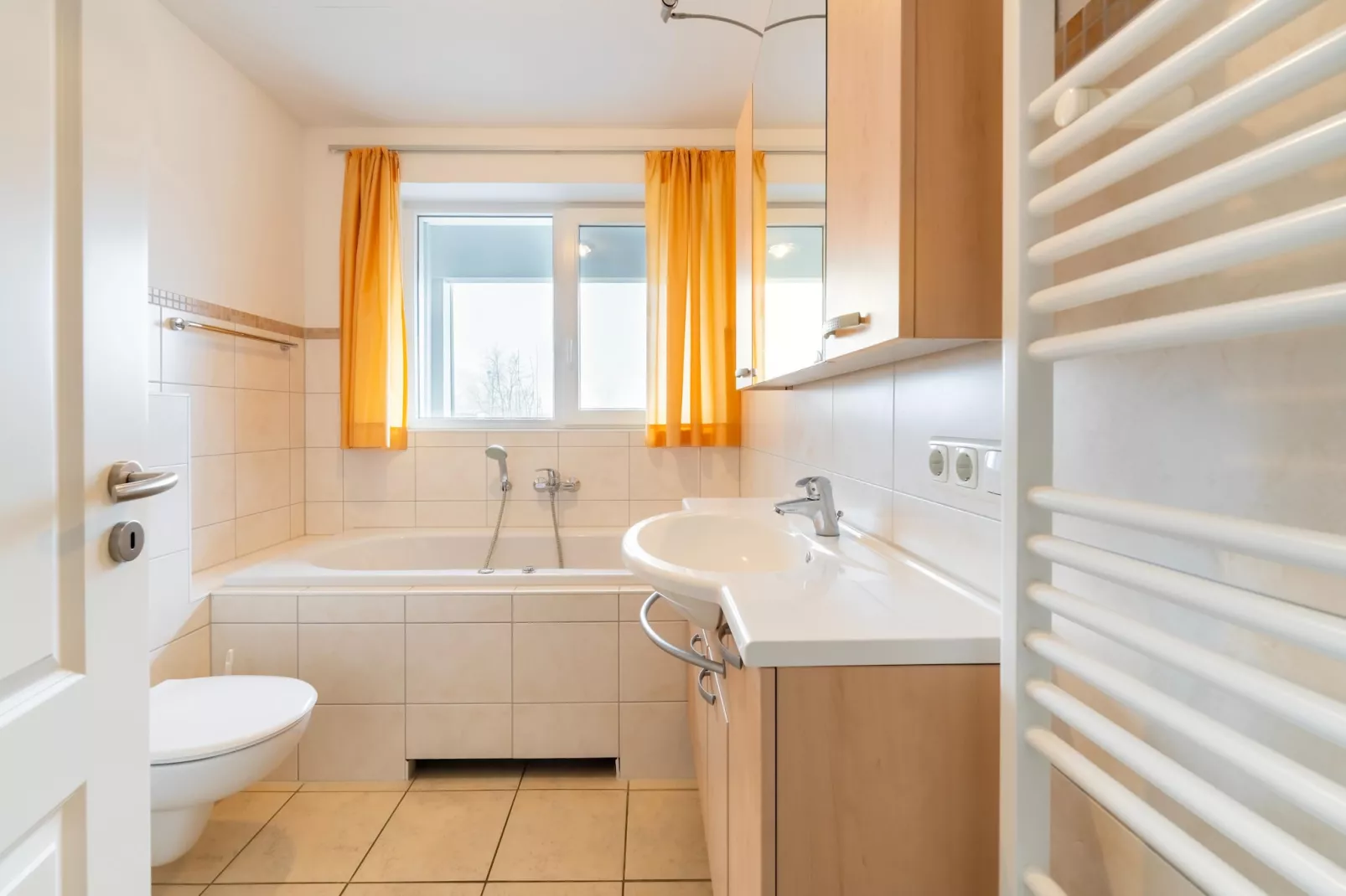 Kapitänsdeck 6 Pers 404-Badkamer