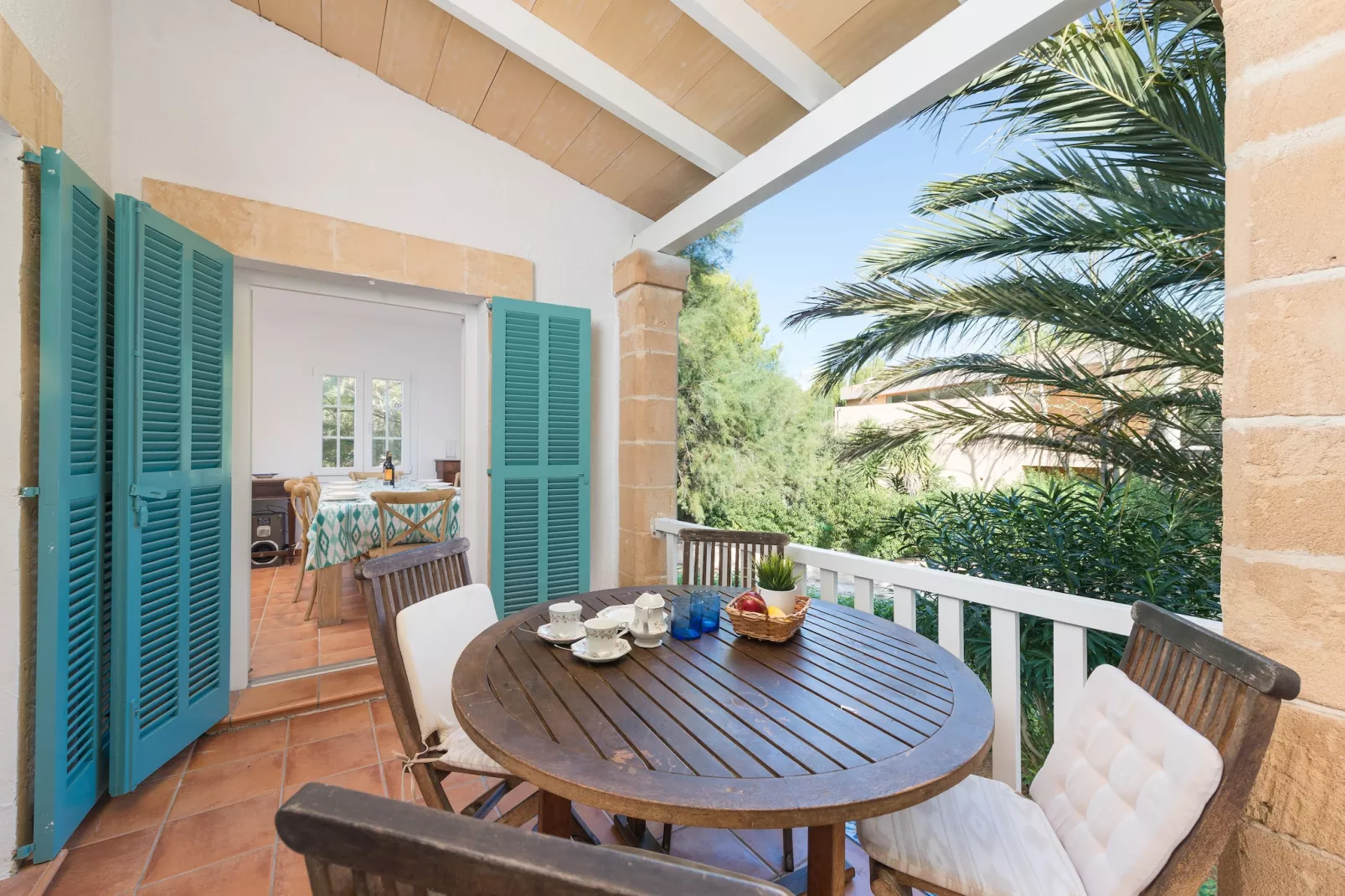 Villa Herdain-Image-tags.