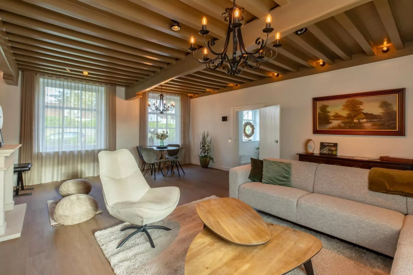 Vakantiehuis 'Boerderij Molenhof' - Stationsweg 5  Heinkenszand-Woonkamer