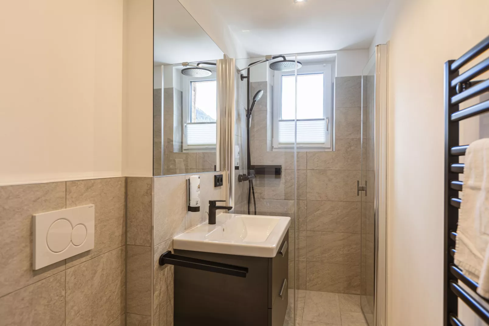 Zugspitz Suites Lermoos 7-Badkamer
