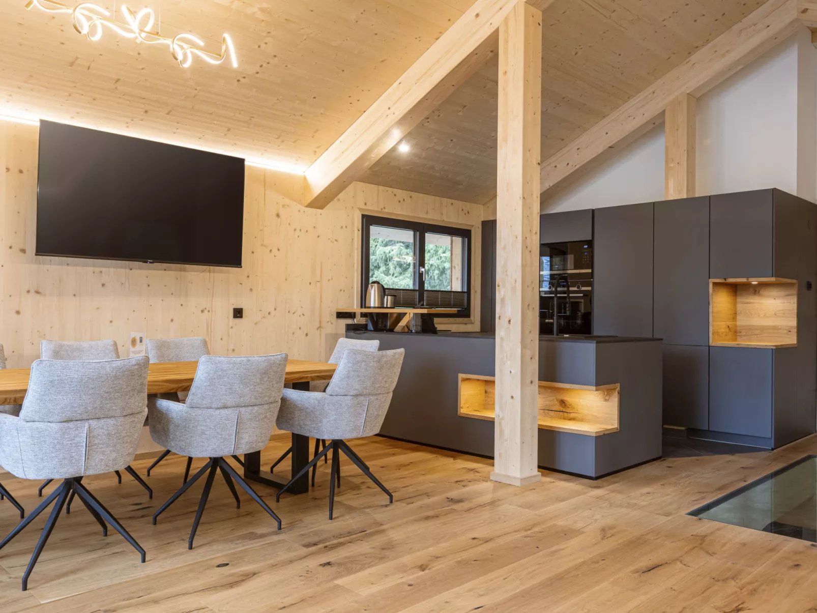 Superior #10 mit Sauna & Hot Tub-Binnen