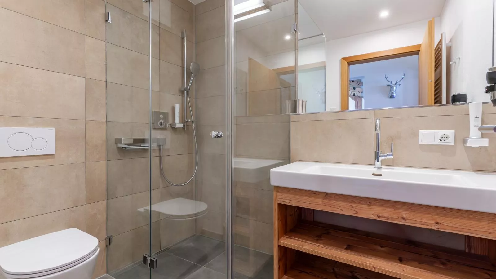 Tauern Suites Mitterwirt TOP 323-Badkamer