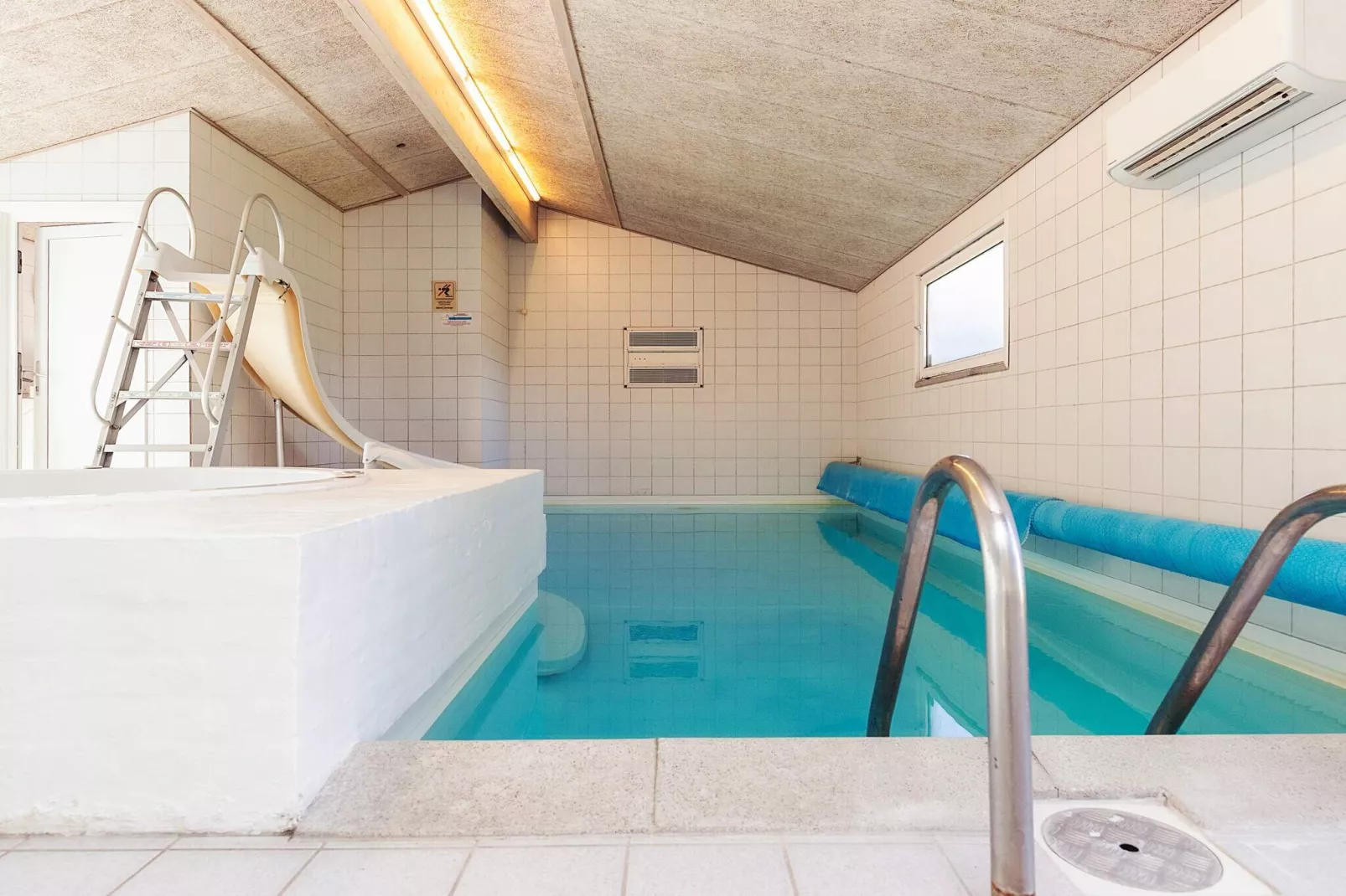 4 sterren vakantie huis in Væggerløse-Zwembad