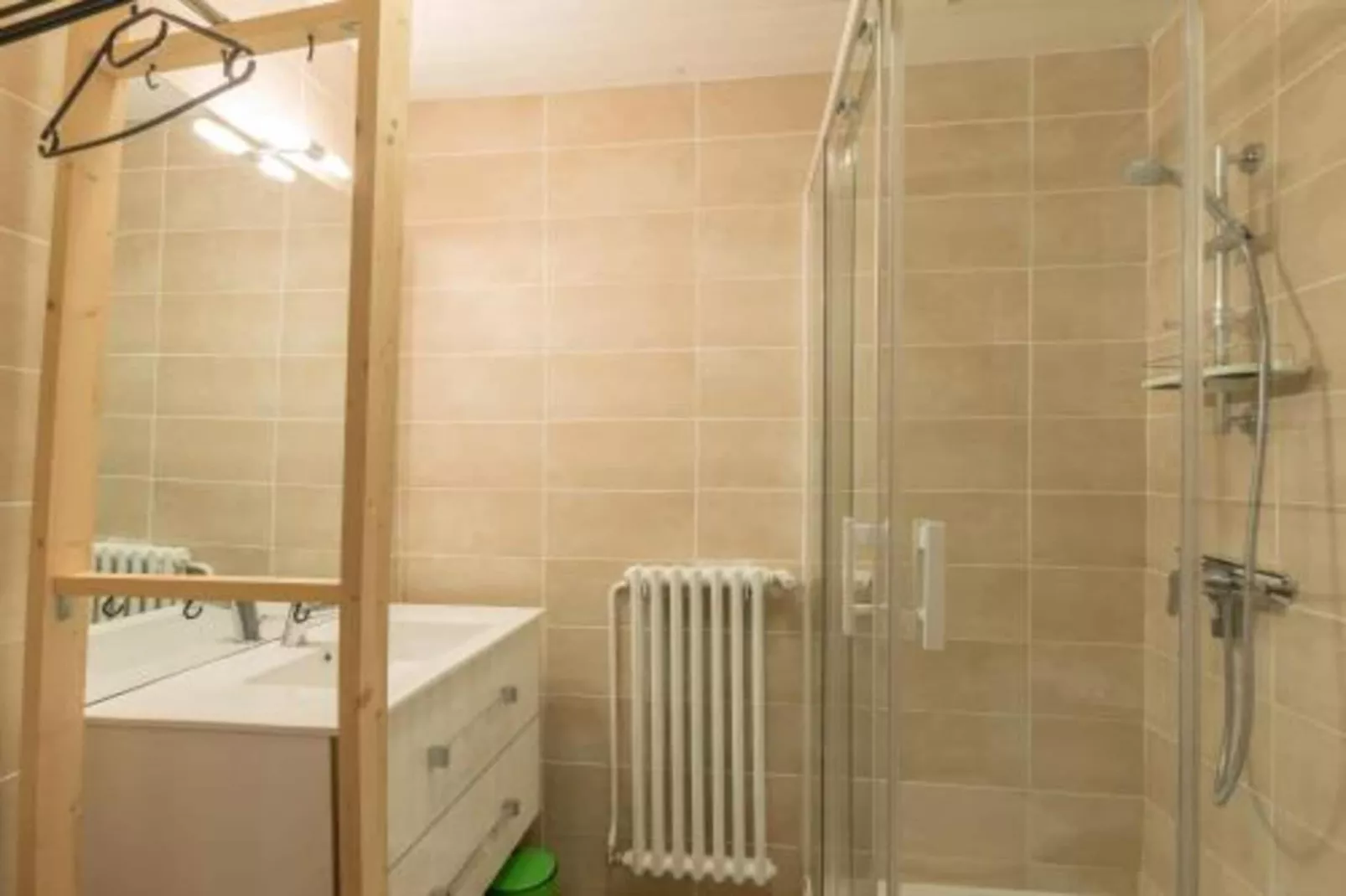 Estaris 1 N°24 - ST5-Badkamer