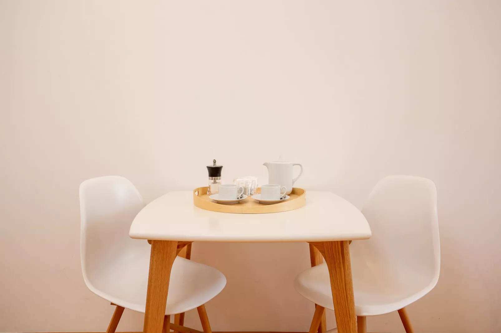 YOUROPO - Cosy 1-Eetkamer