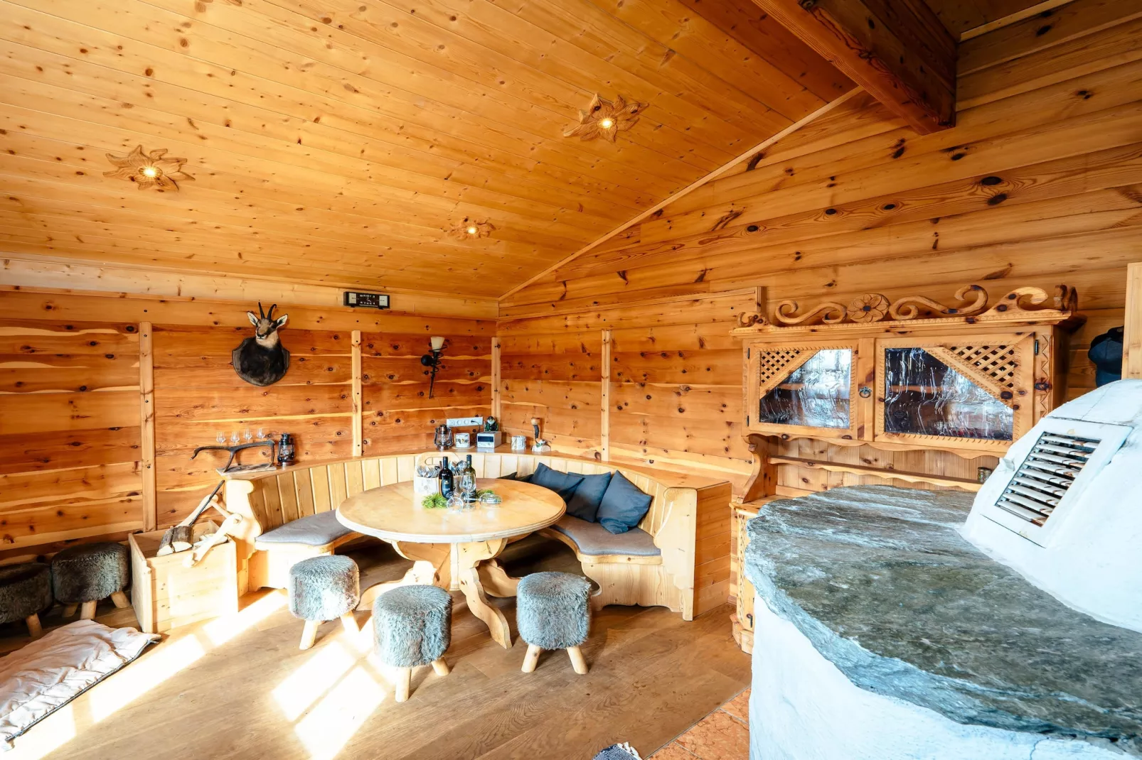 Edelweisshütte-Eetkamer