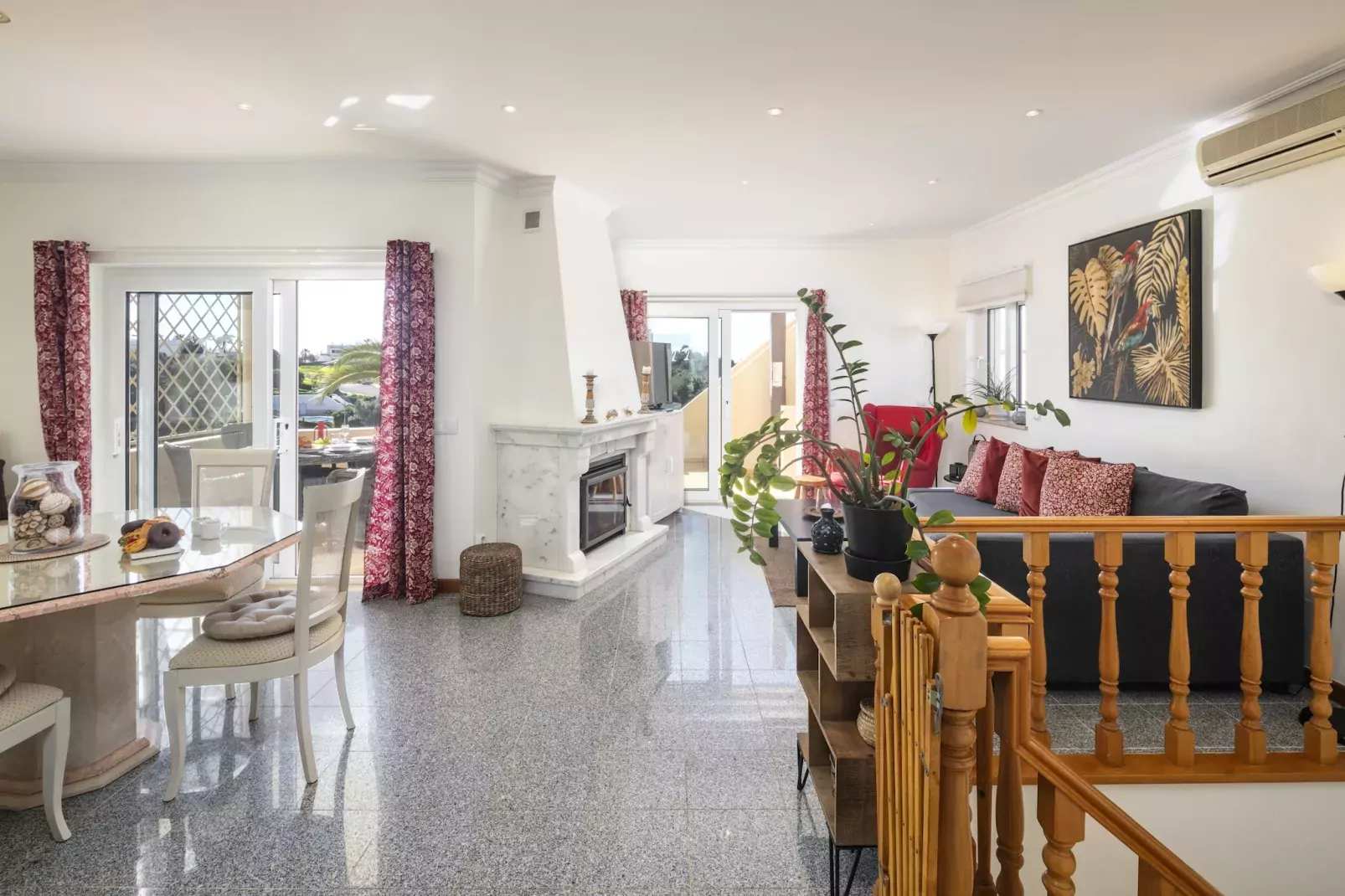 The Palm House - Townhouse at Vale de Milho golf-Woonkamer