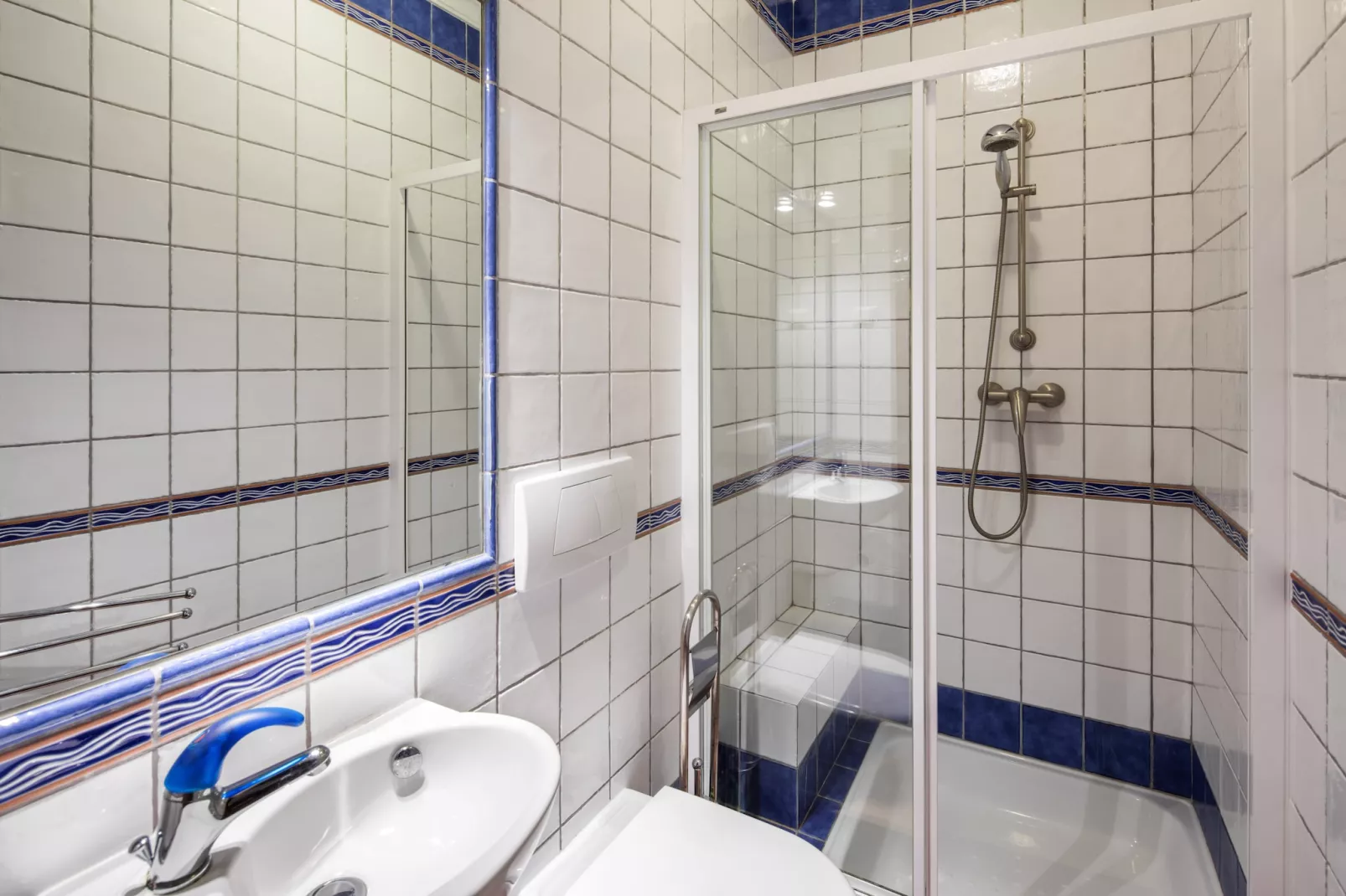 40 Terraços de Benagil (Casa Nicolinha)-Badkamer