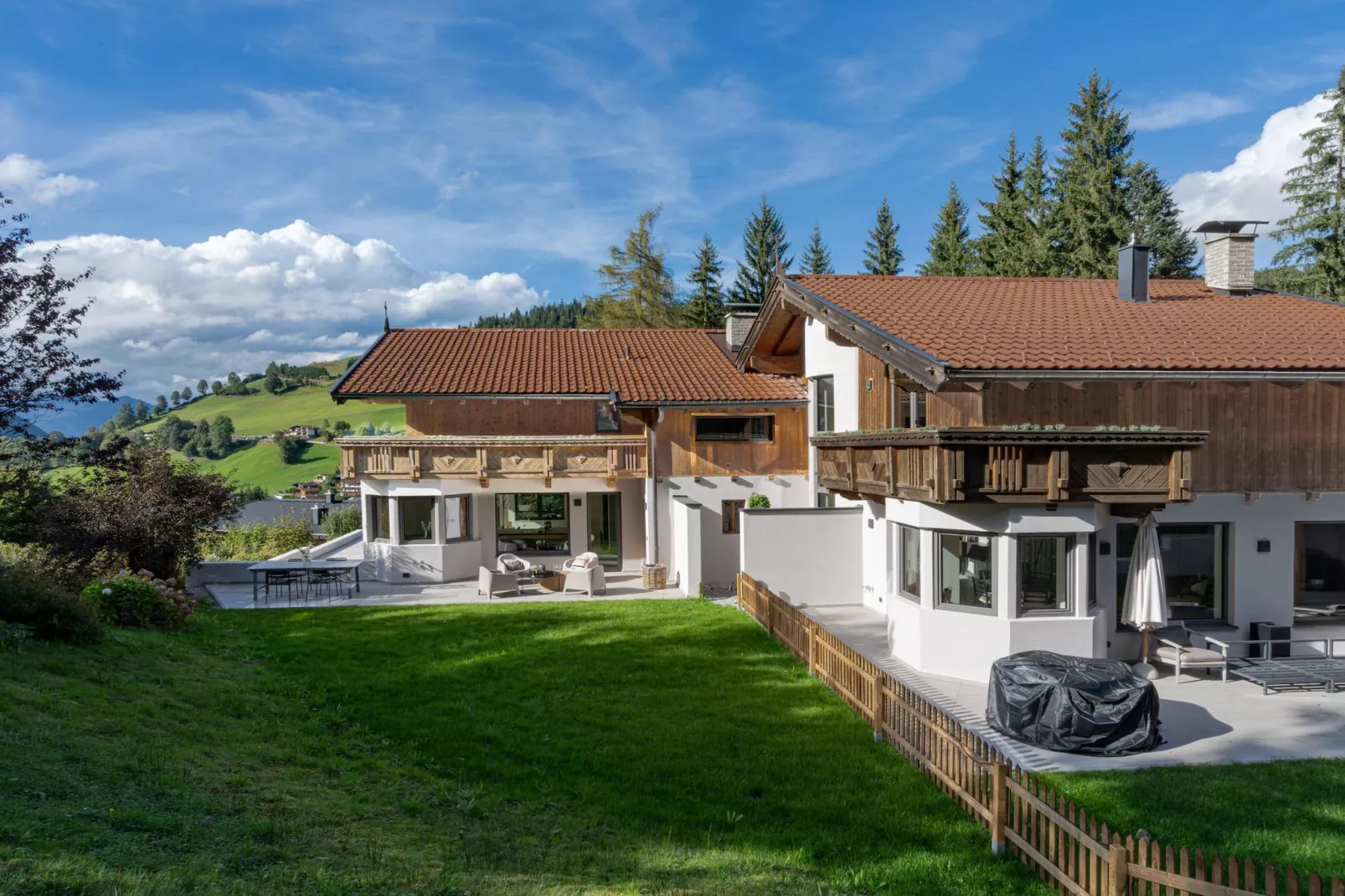Mountain Retreat B-Buitenkant zomer