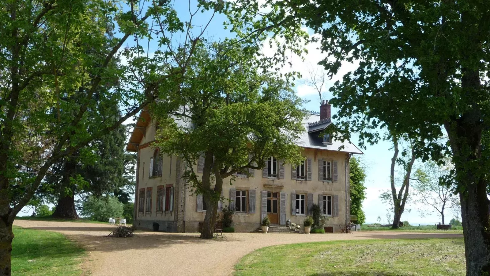 Savigny-Buitenkant zomer