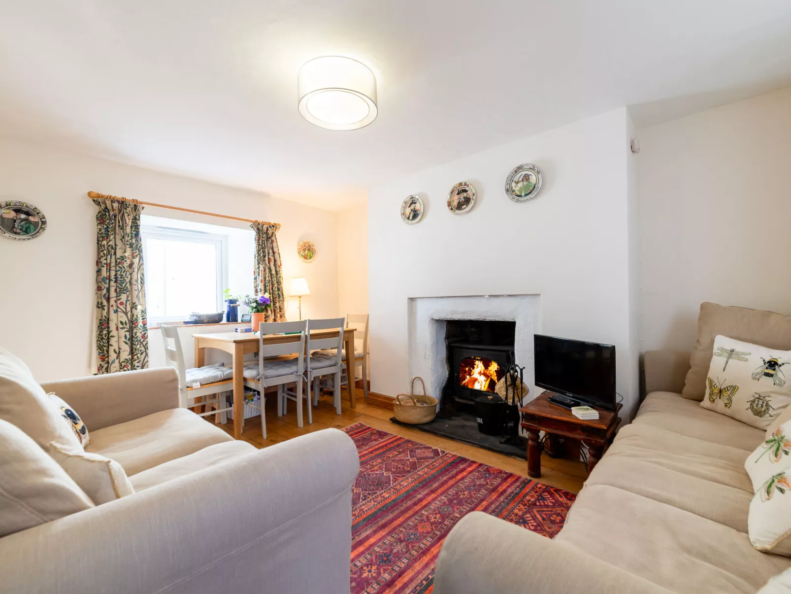 Seaforth Cottage-Binnen