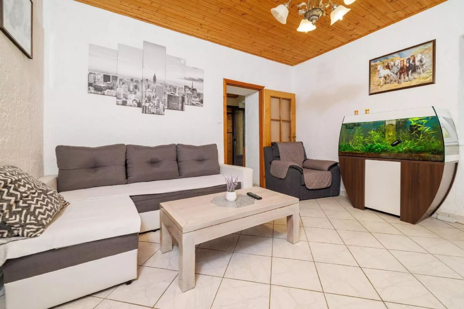 Holiday Home Bribirka-Woonkamer