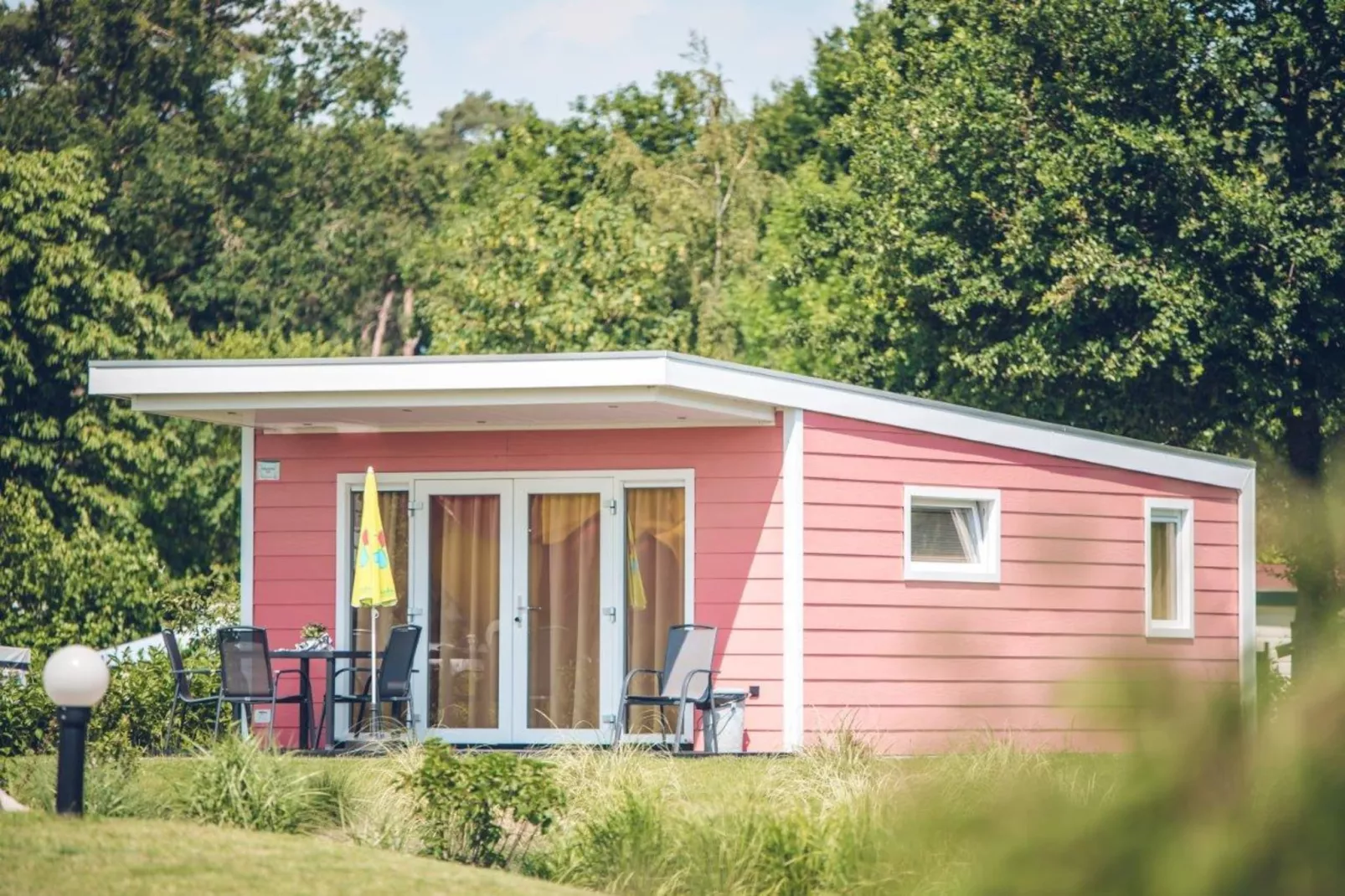 Valley Chalet | 2 - 4 people-Buitenkant zomer
