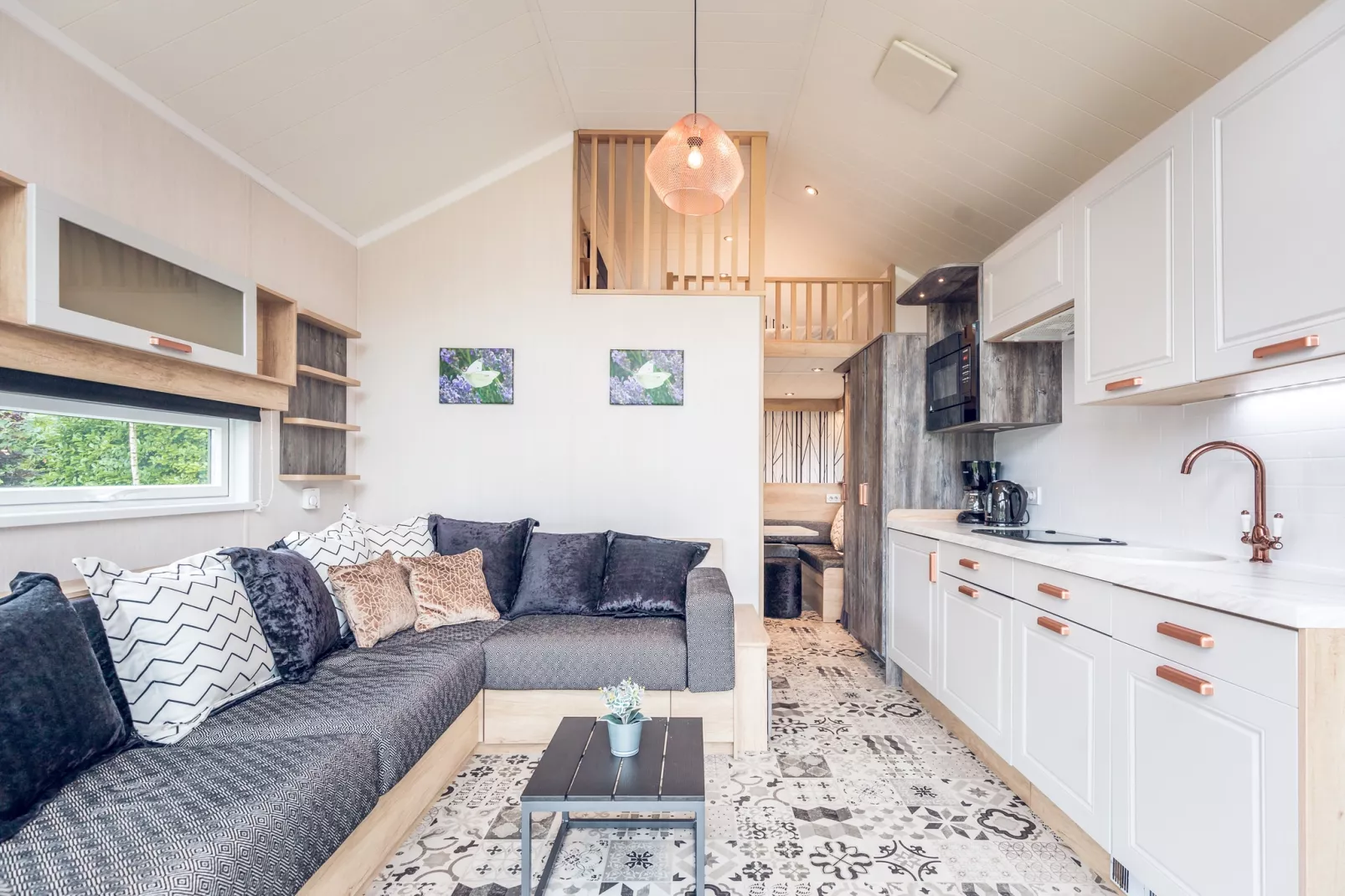 Tinyhouse 'Egel' | 2 - 4 persons-Woonkamer