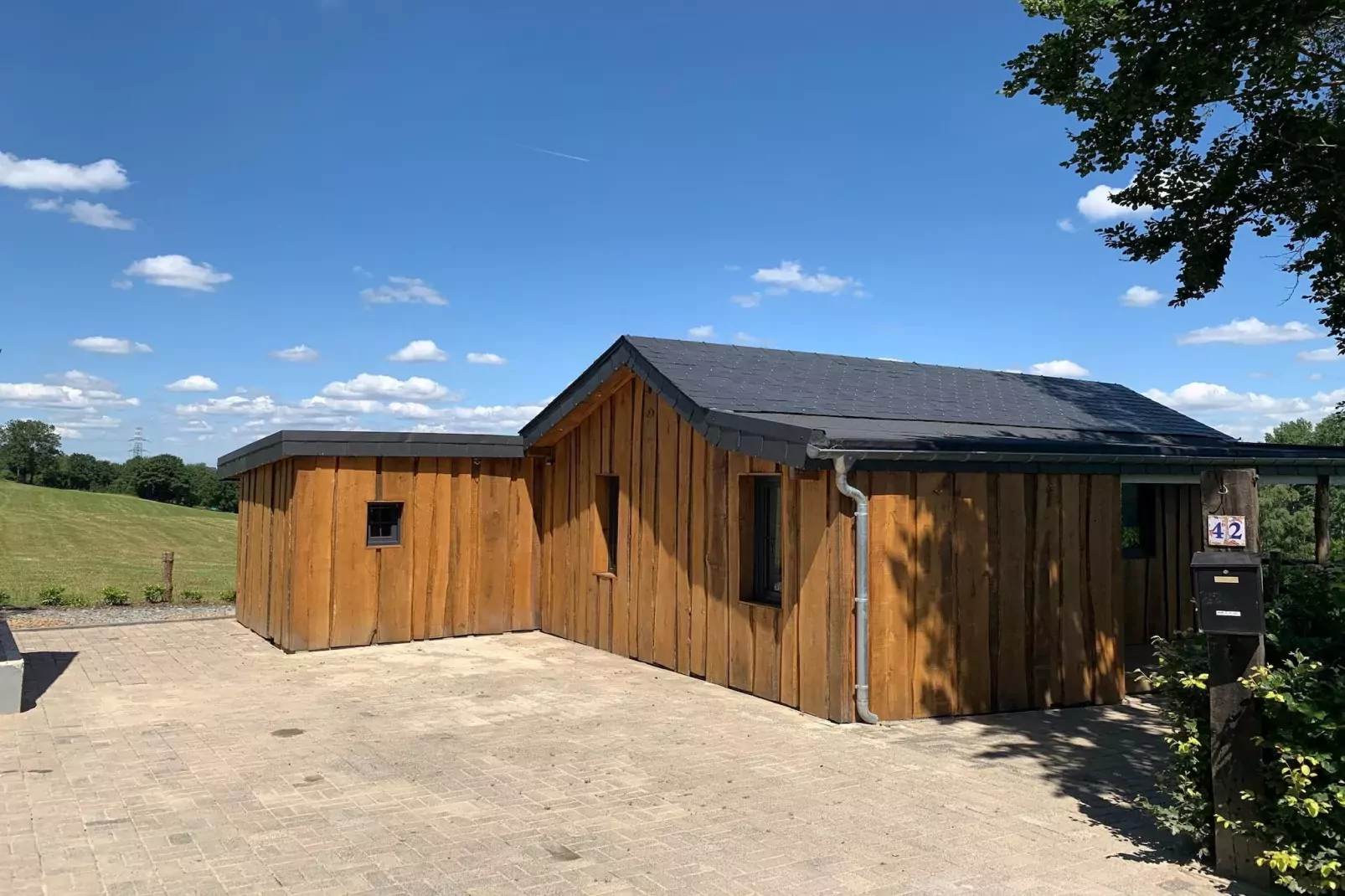 Chalet Bulle-Buitenkant zomer