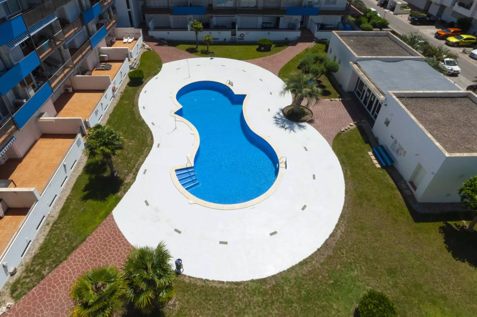 1235 BLAUMARINA con piscina-Zwembad