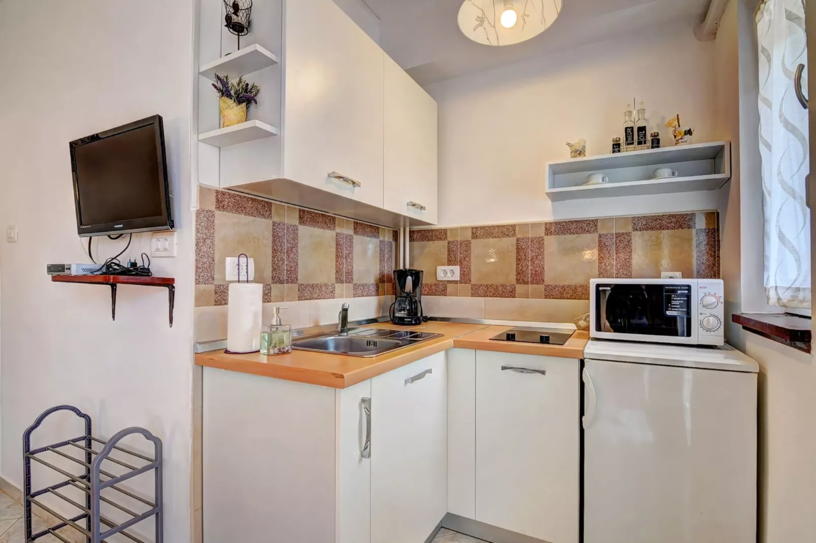 Kajfes A2 - Lovely Studio Apartment with Terrace-Plattegrond