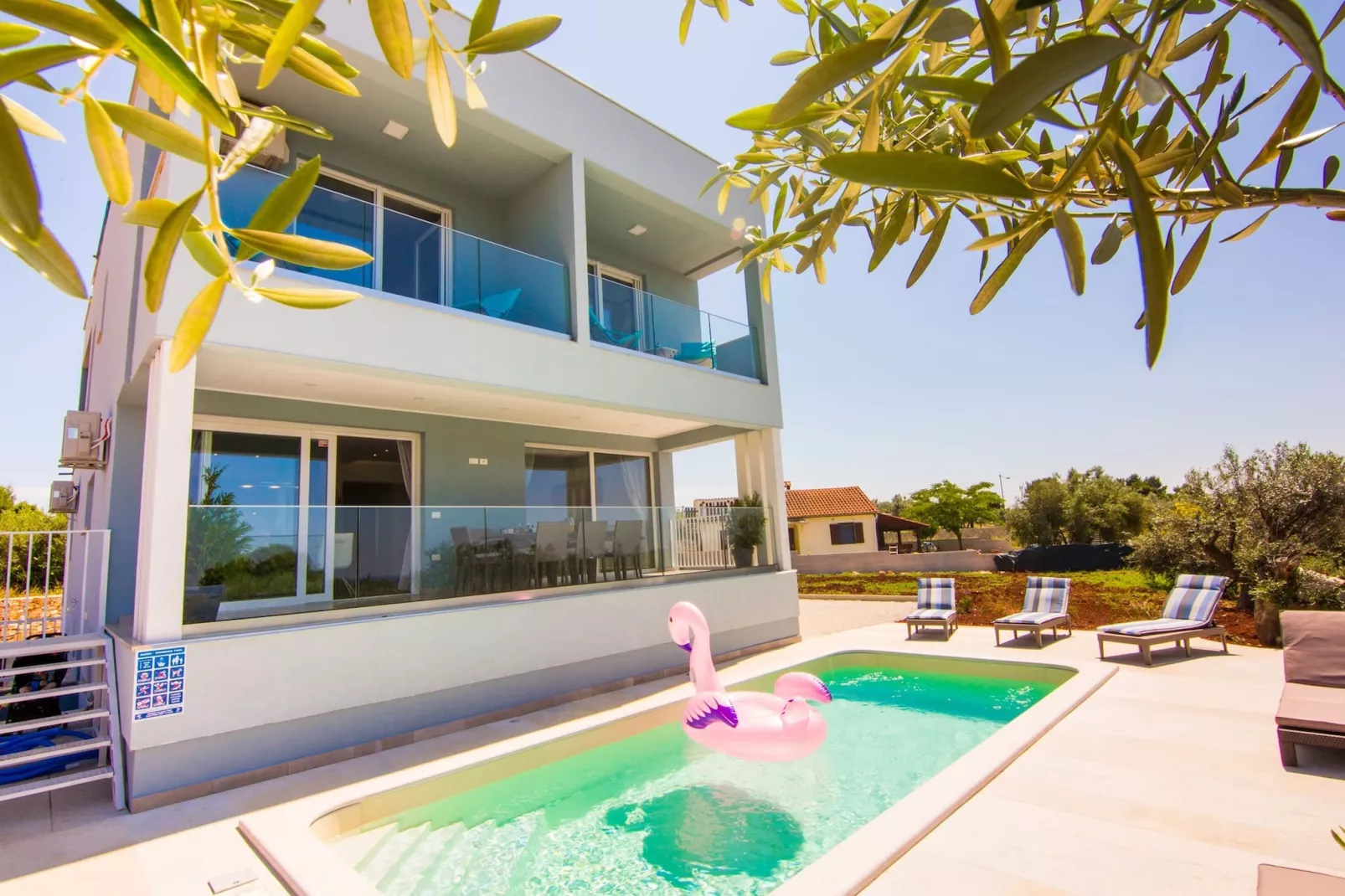 Villa with Pool and Sea View in Fazana - Horizont-Buitenkant zomer