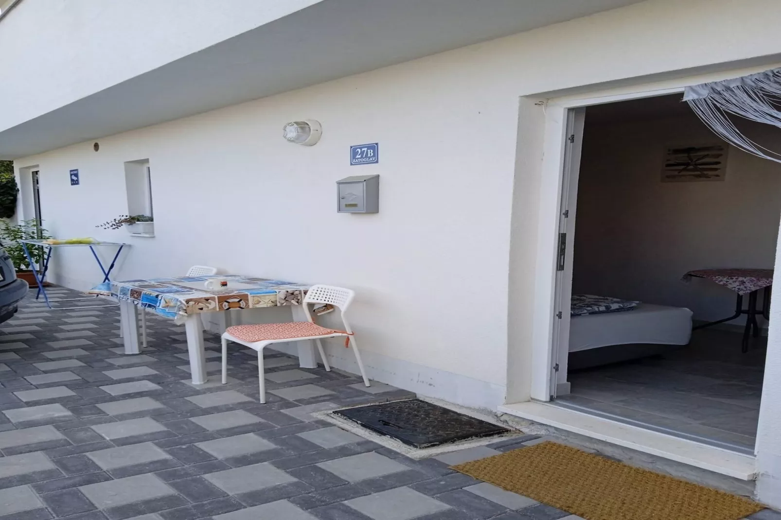 Apartments Zdenka Zatoglav - Studio apartment-Terras