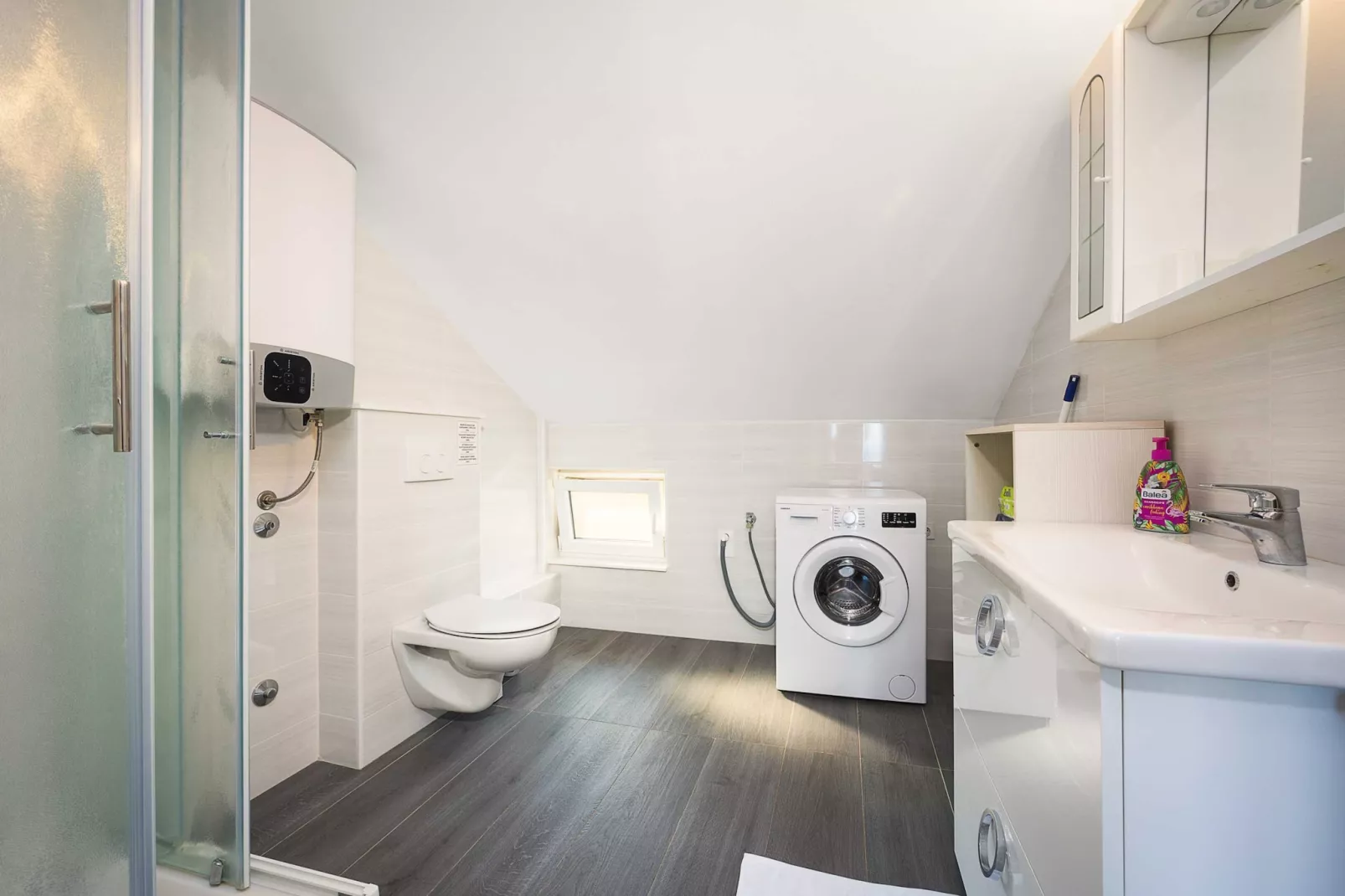 Apartments Anna - Studio Apartment-Badkamer