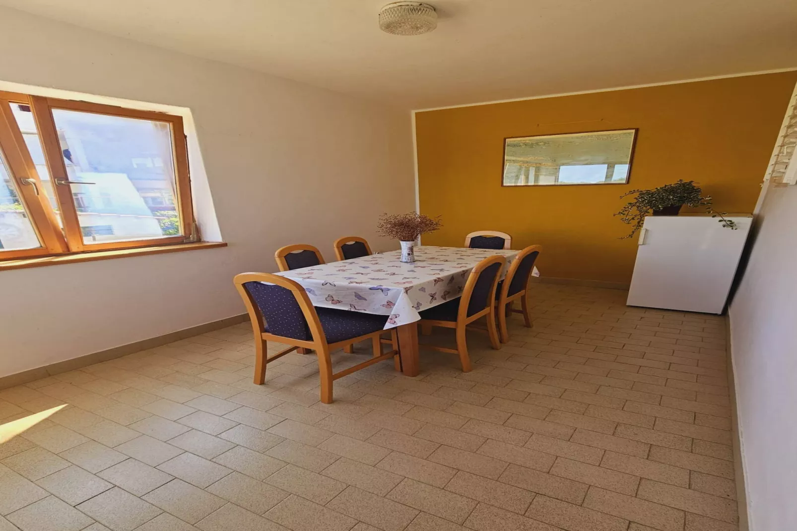 Apartment Mario - three bedroom apartment-Eetkamer
