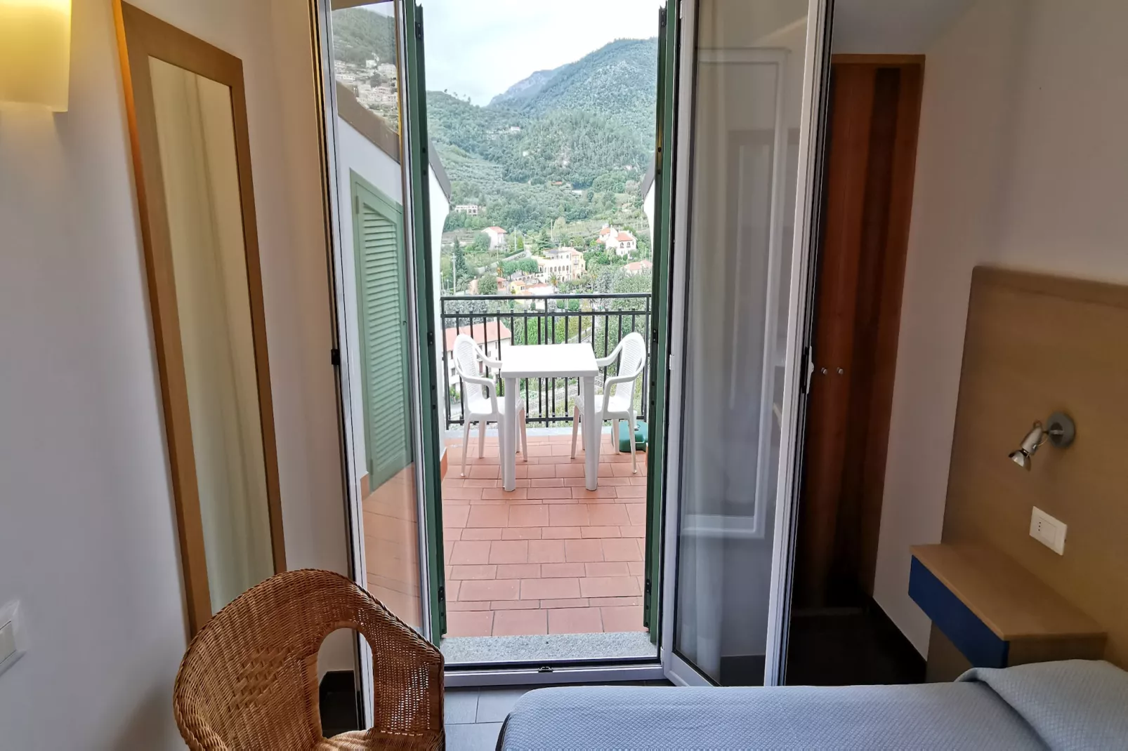 Residence dei Fiori / APARTMENT TWO BEDROOMS-Slaapkamer