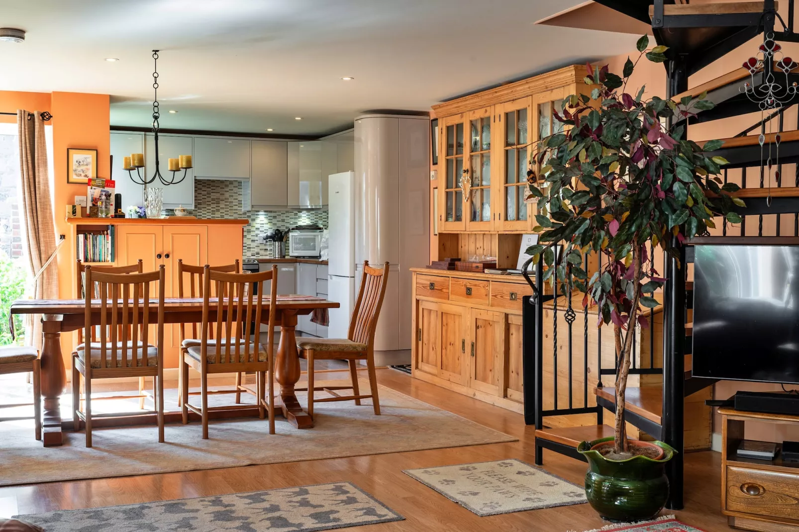 Cherry Tree Cottage-Eetkamer