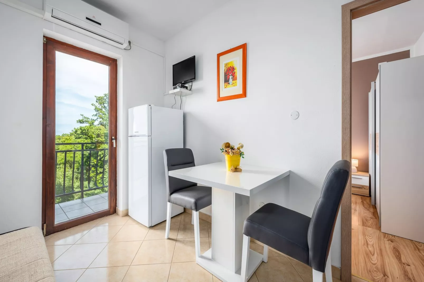 Lara 7 - Shared Pool, Sauna, Jacuzzi-Keuken