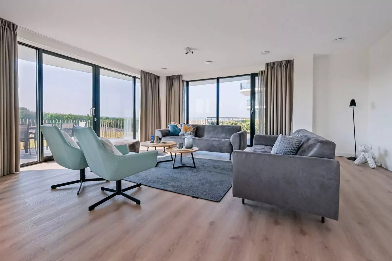 Breskens Apartments & Penthouses 9 - Buitenkant zomer