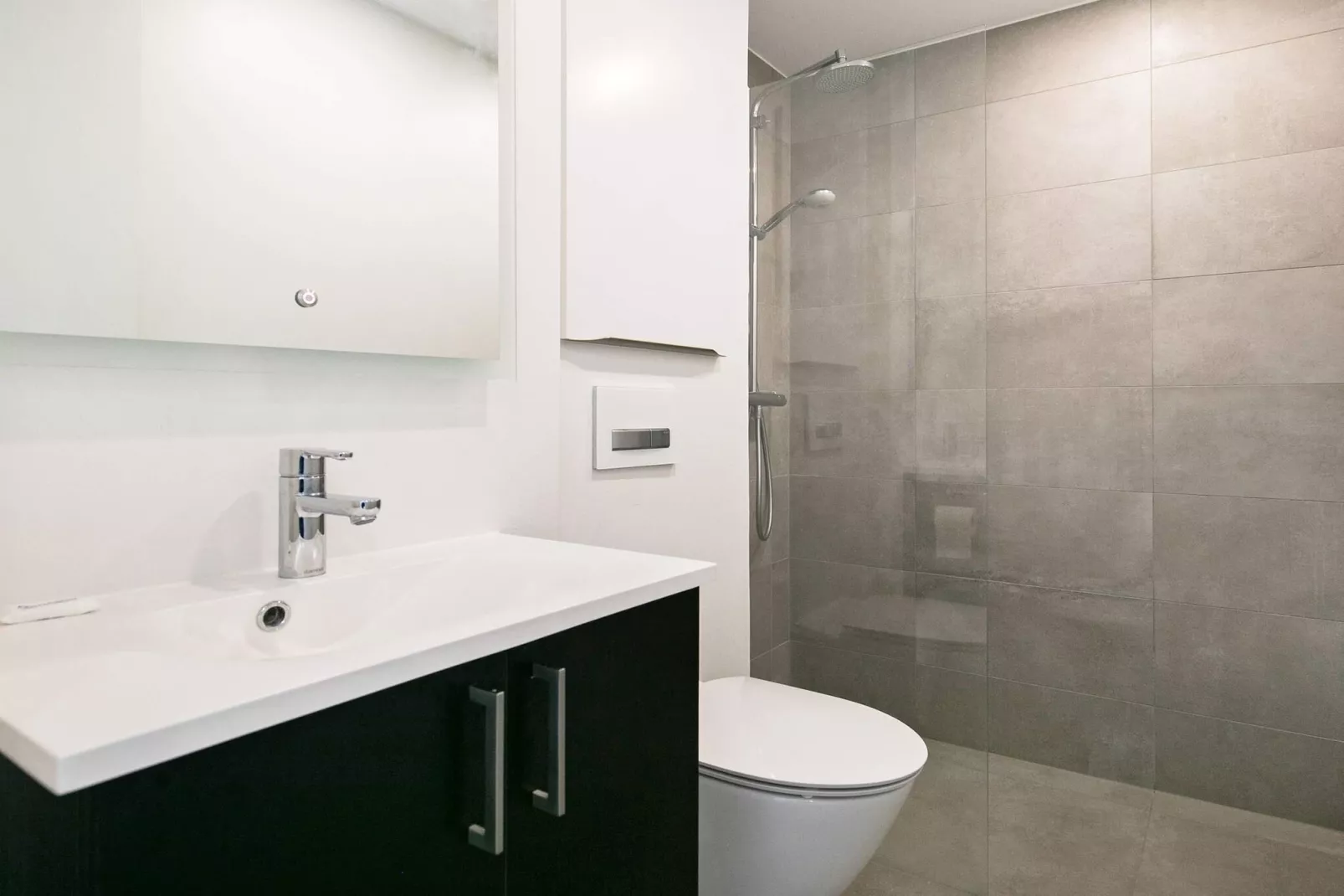 2 room,renovated-Binnen