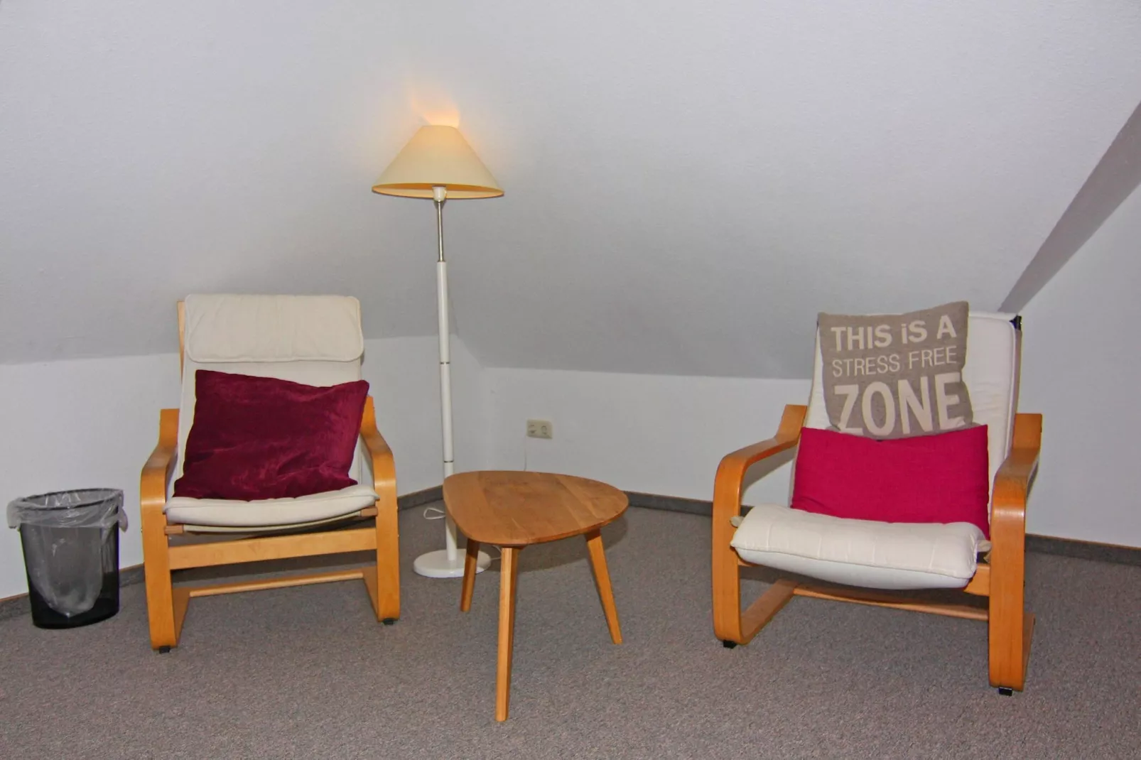 4-Raum über 2 Etagen / 105 m² / W 56b DG 4 P-Woonkamer