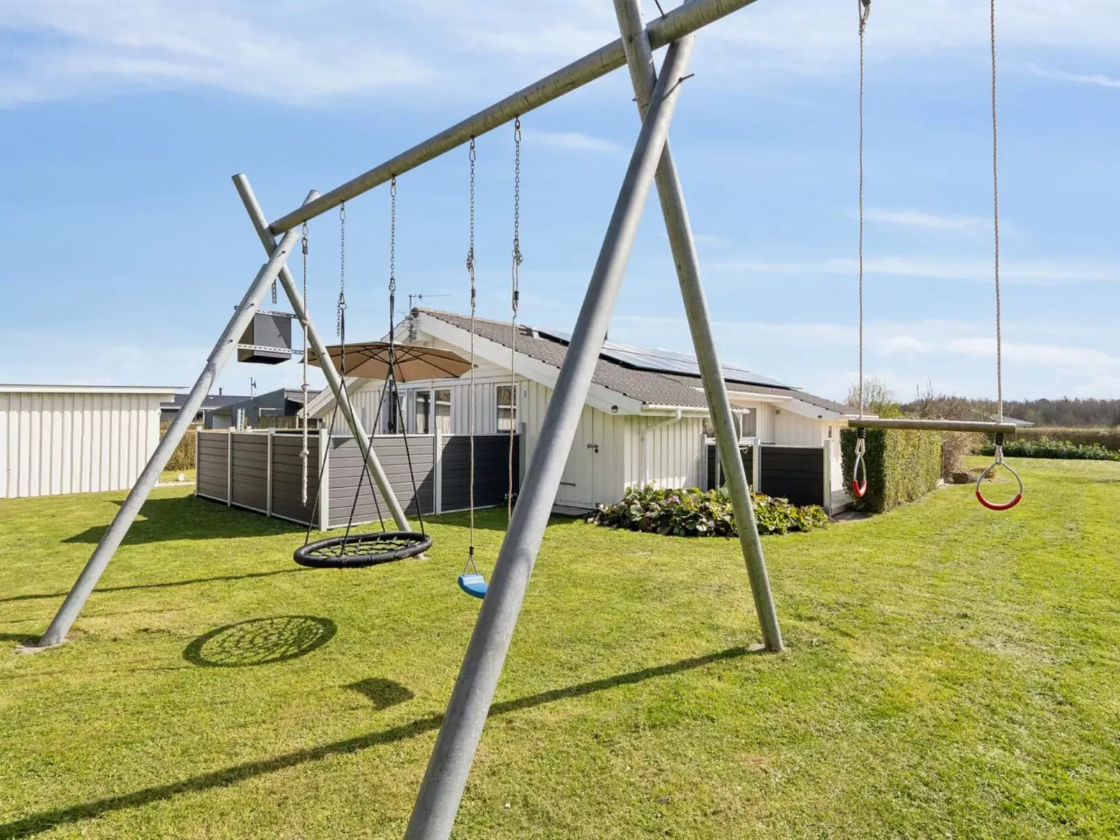 "Tjakko" - 700m from the sea-Buiten