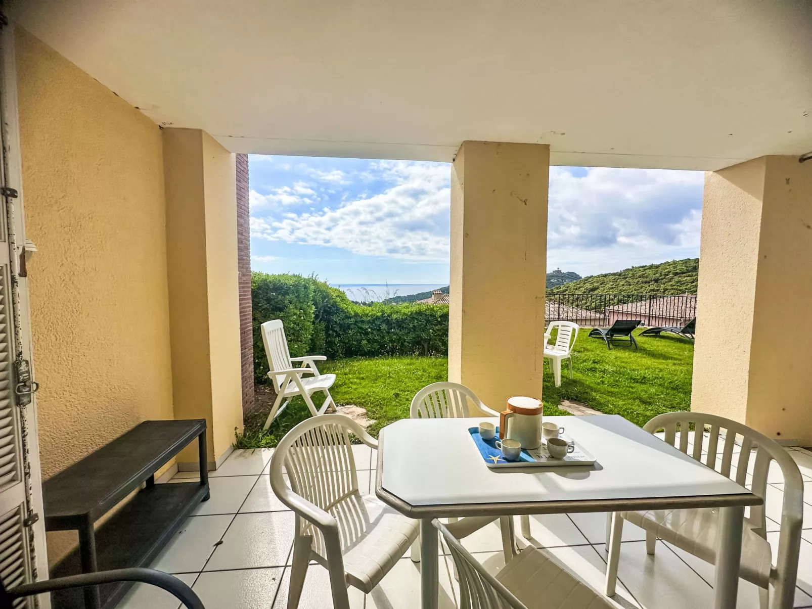 Les Bastides (I3 049)-Buiten