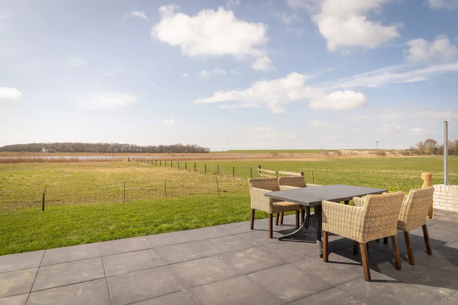Bungalow Roggesloot A-8a-Terrasbalkon