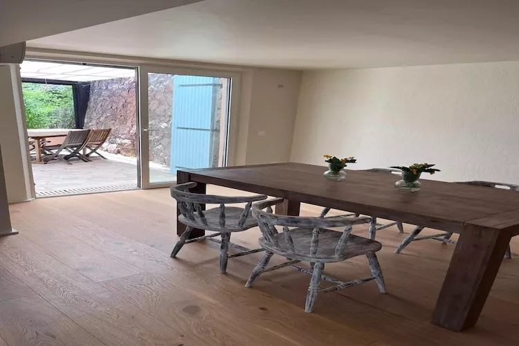 Villa Le Mas des Cerises-Eetkamer