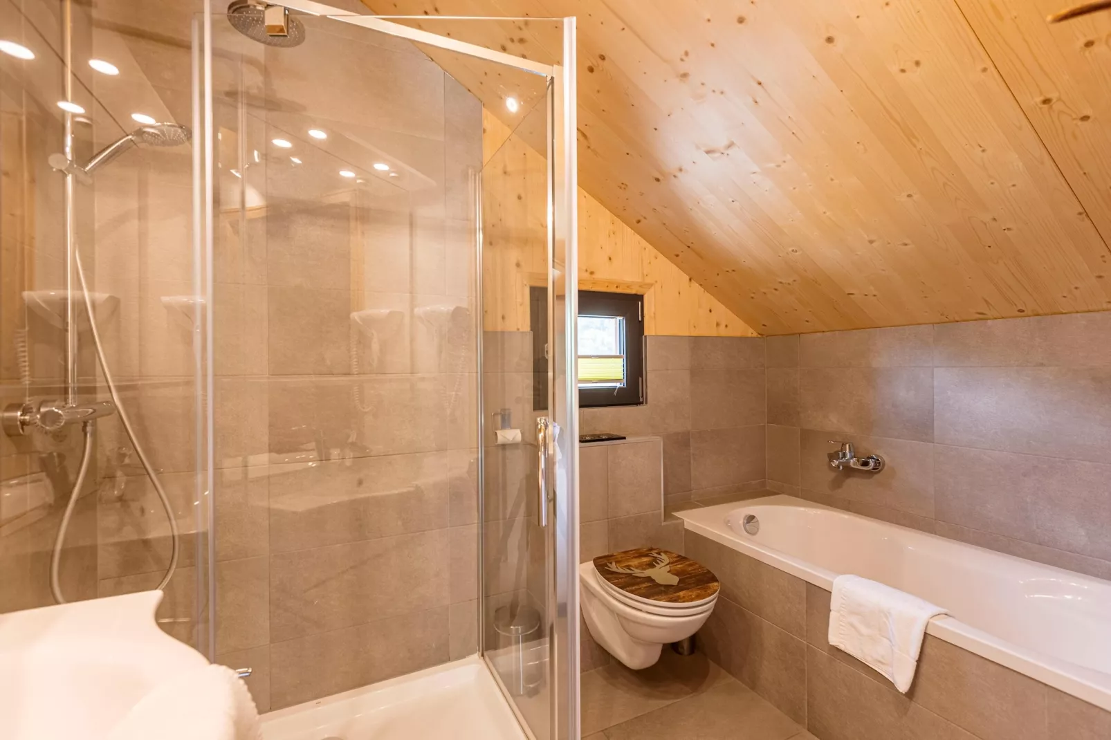 Kreischberg Chalet 29a-Badkamer
