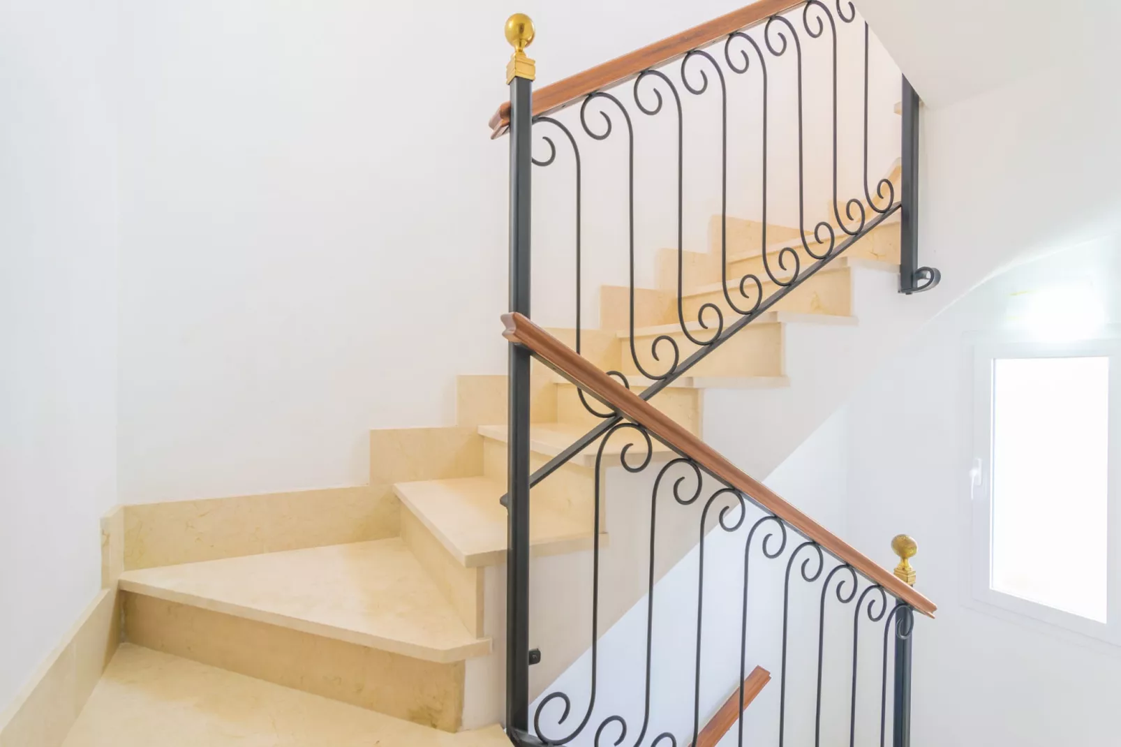 Lluna Home-Overloop