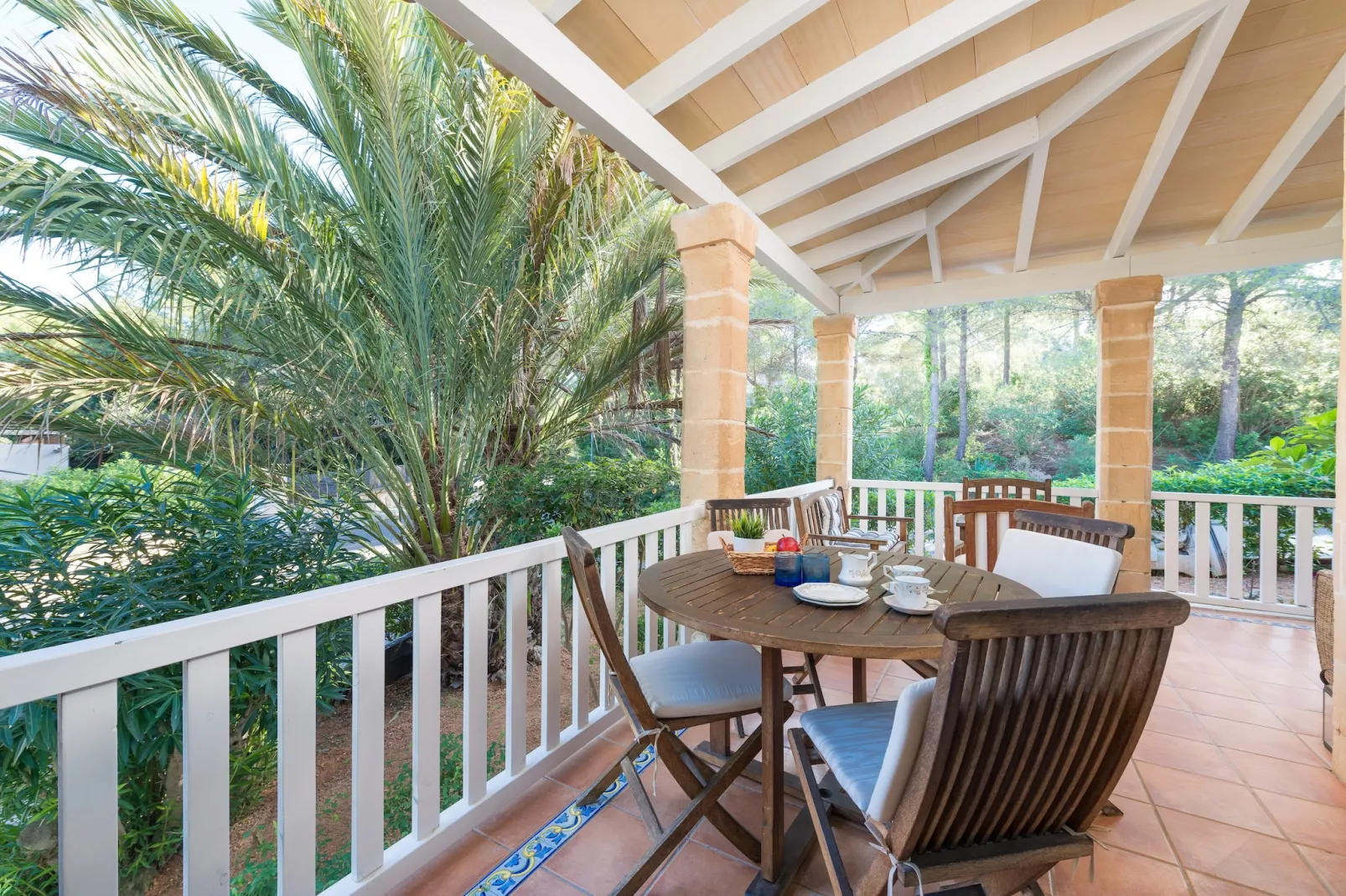 Villa Herdain-Image-tags.