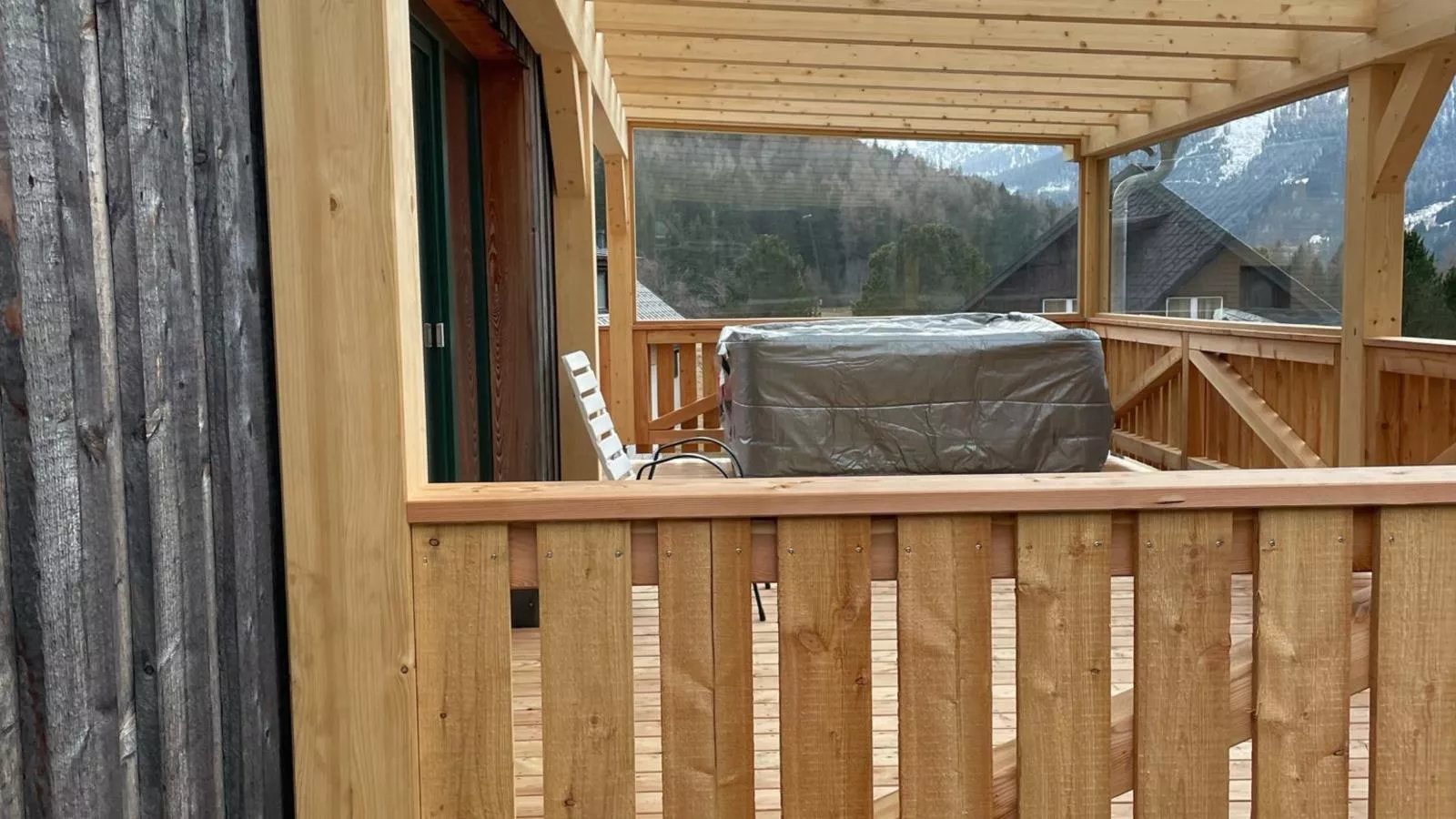 Spatzennest-Terrasbalkon