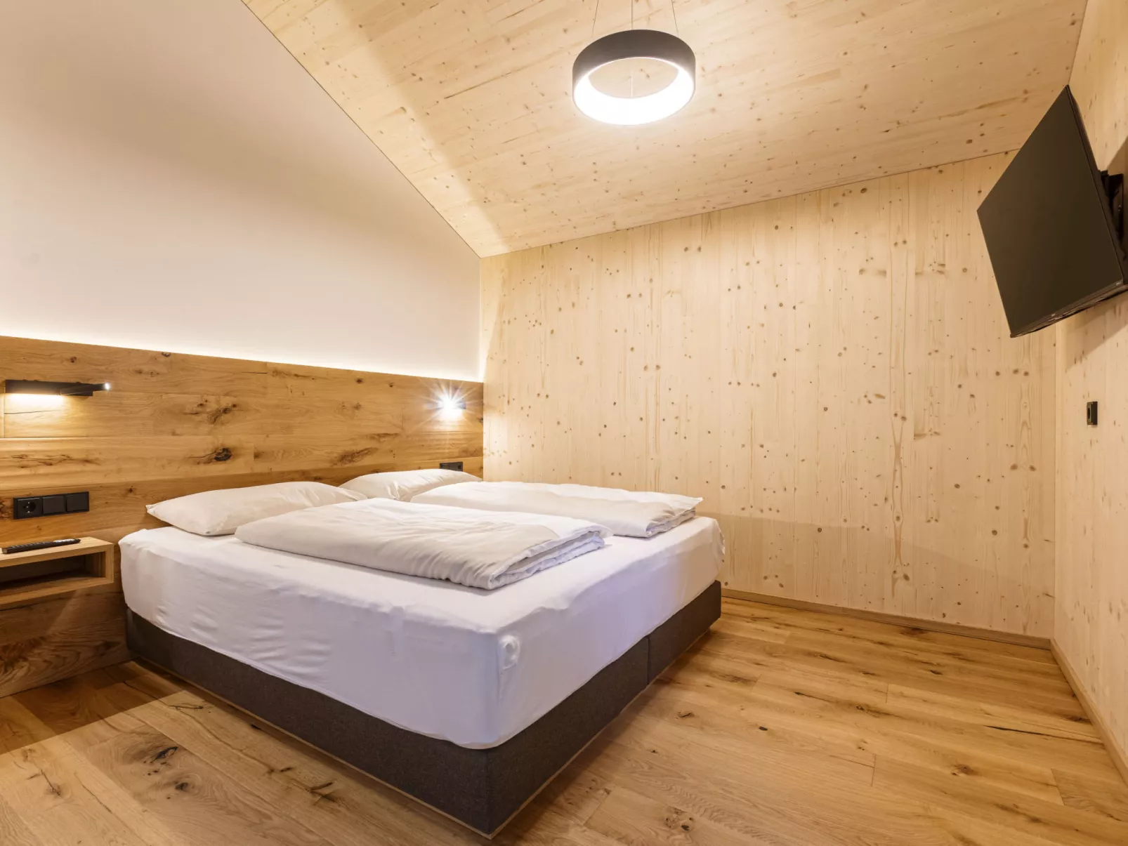 Superior #10 mit Sauna & Hot Tub-Binnen