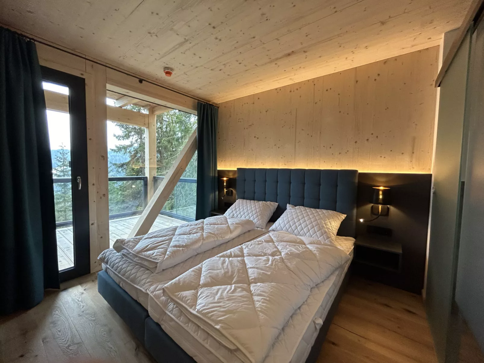 Superior # 13 mit Sauna & Hot Tub-Binnen