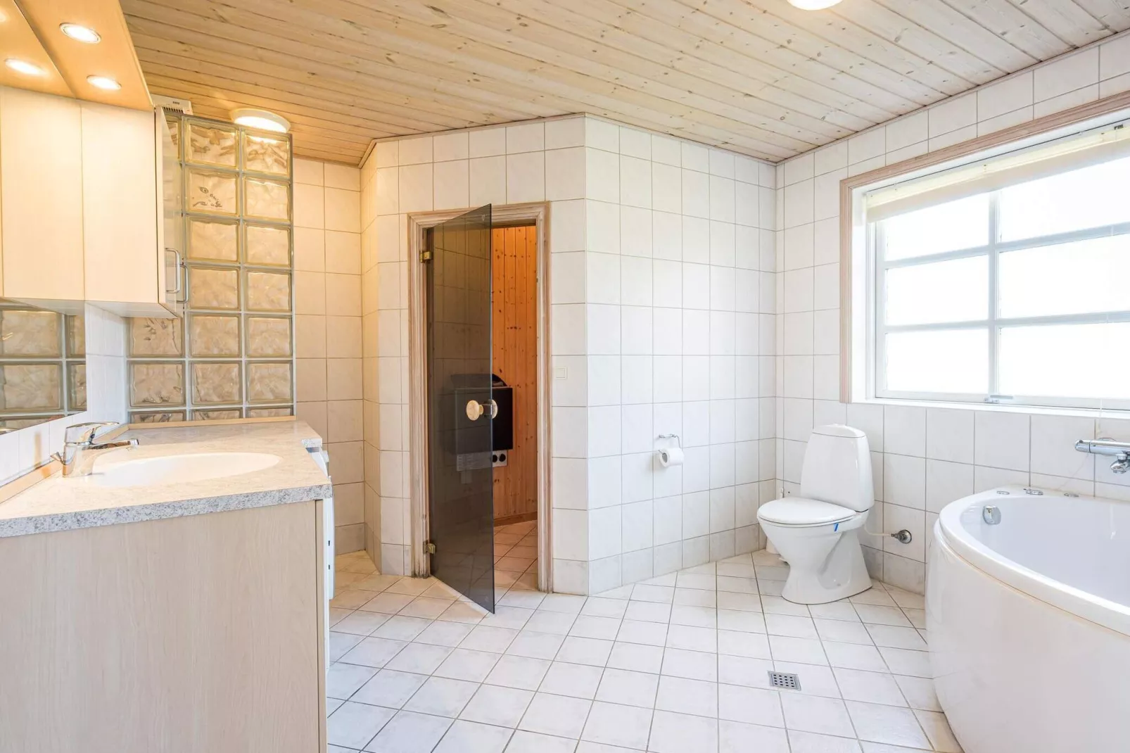 Moderne Bosuitje-By Traum-Spa