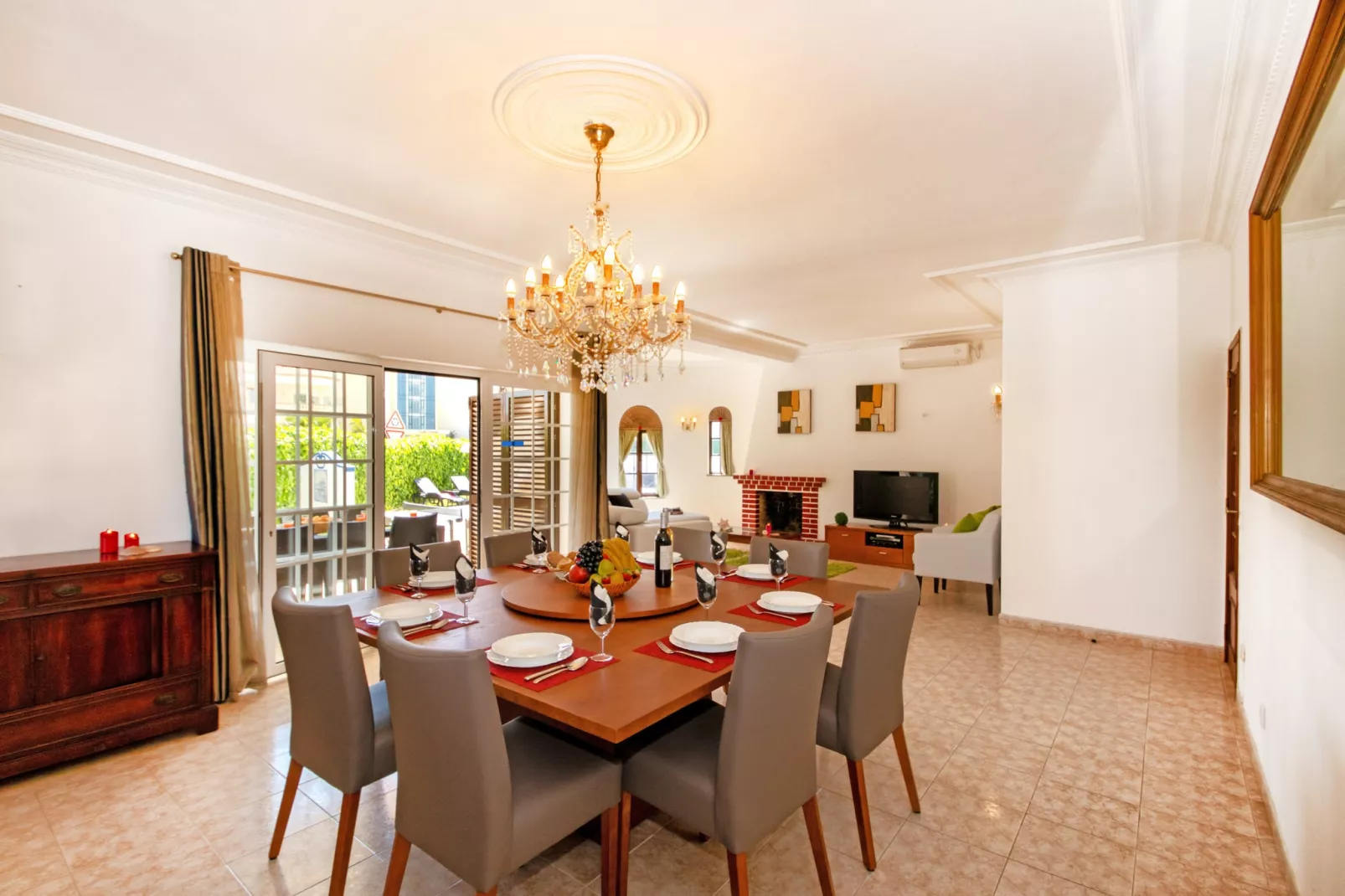 Villa Morais-Eetkamer